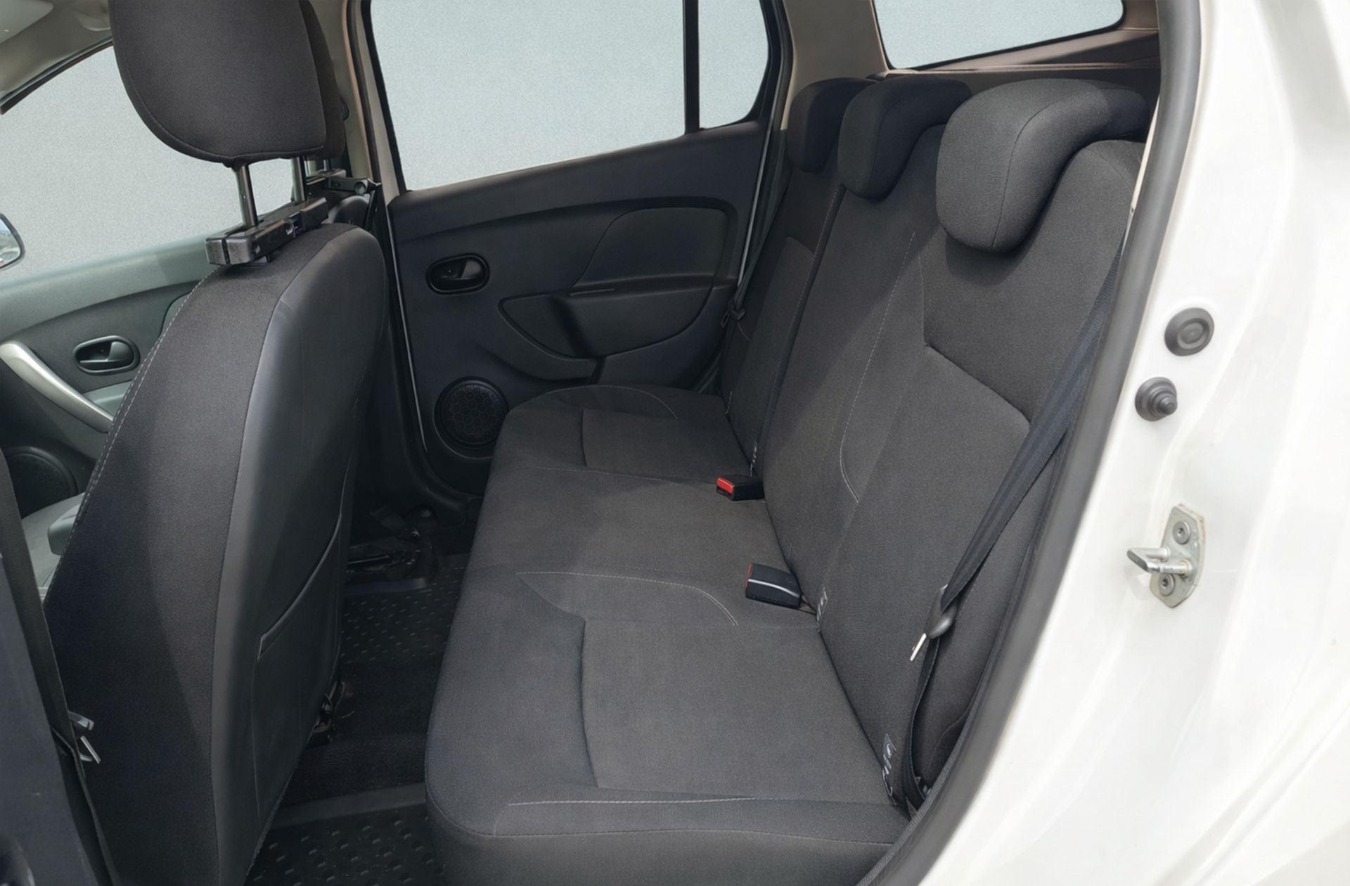 Dacia Logan MCV Laureate TCe - foto 9