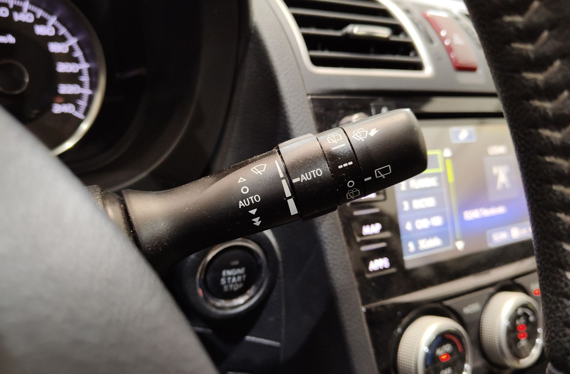 Subaru Forester 2.0 TD Executive Plus Lineartronic - foto 40