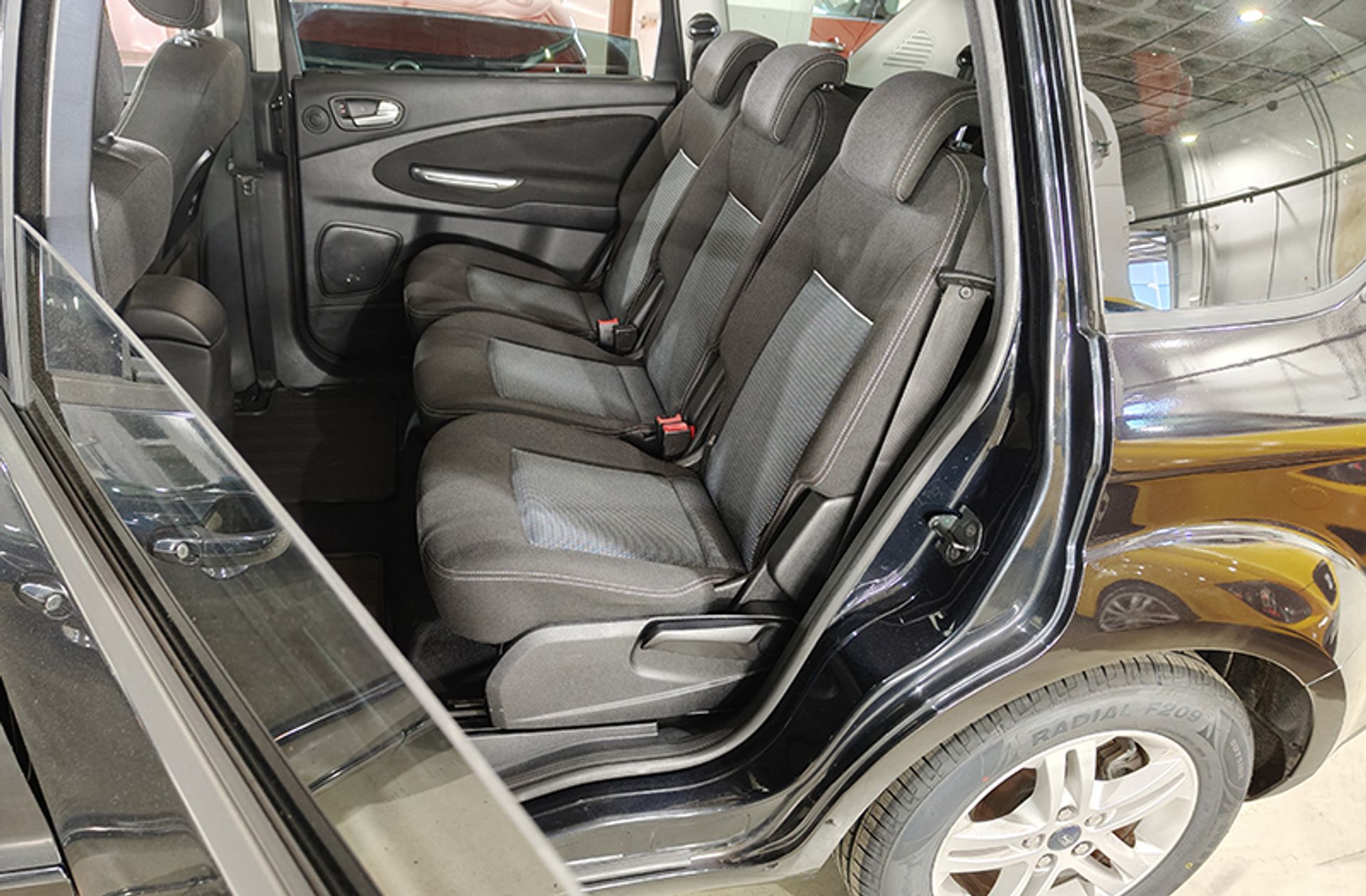 Ford S-Max 2.0 TDCi Trend Powershift 7 plazas - foto 11