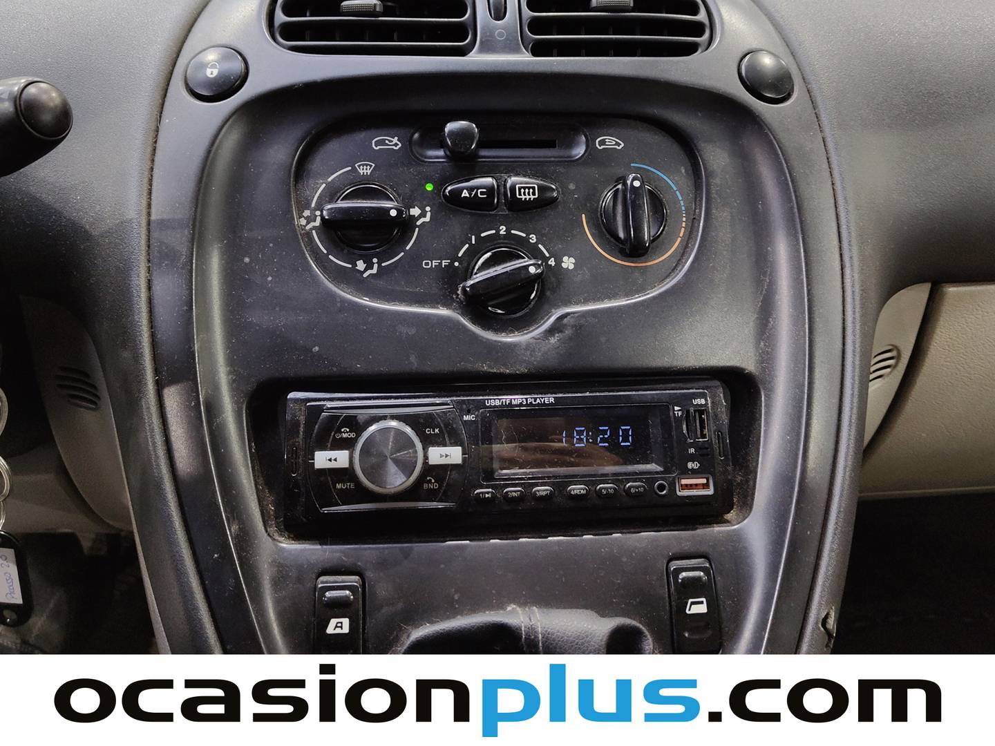 Extras y acabados del Citroën Xsara Picasso Citroën Xsara Picasso 2.0 HDI SX (90 CV)