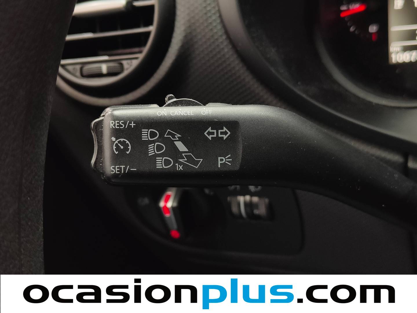 Extras y acabados del Seat León Seat León 1.2 TSI Reference Copa (105 CV)