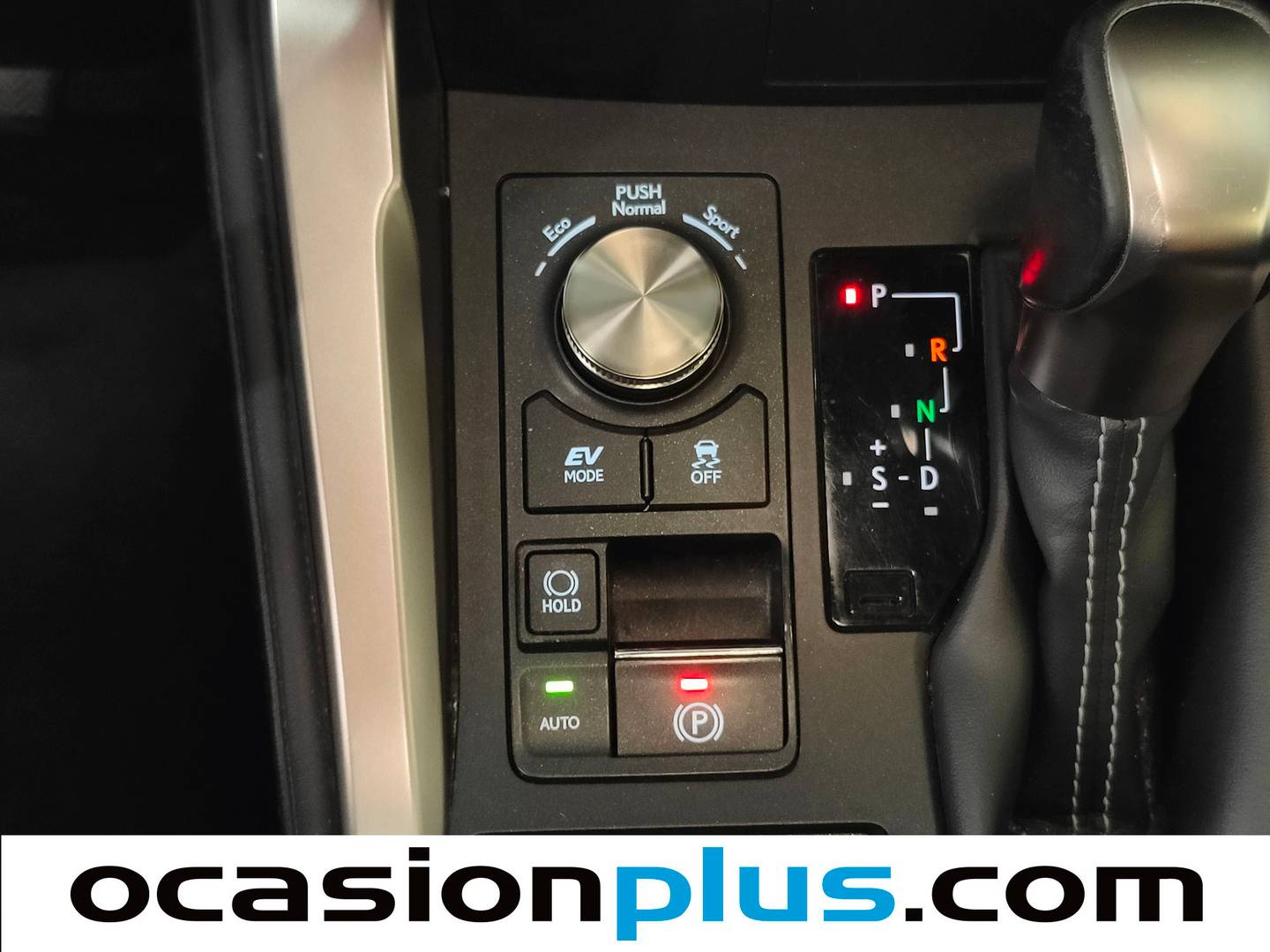 Extras del Lexus NX Lexus NX 300h Business Navigation 2WD (197 CV)