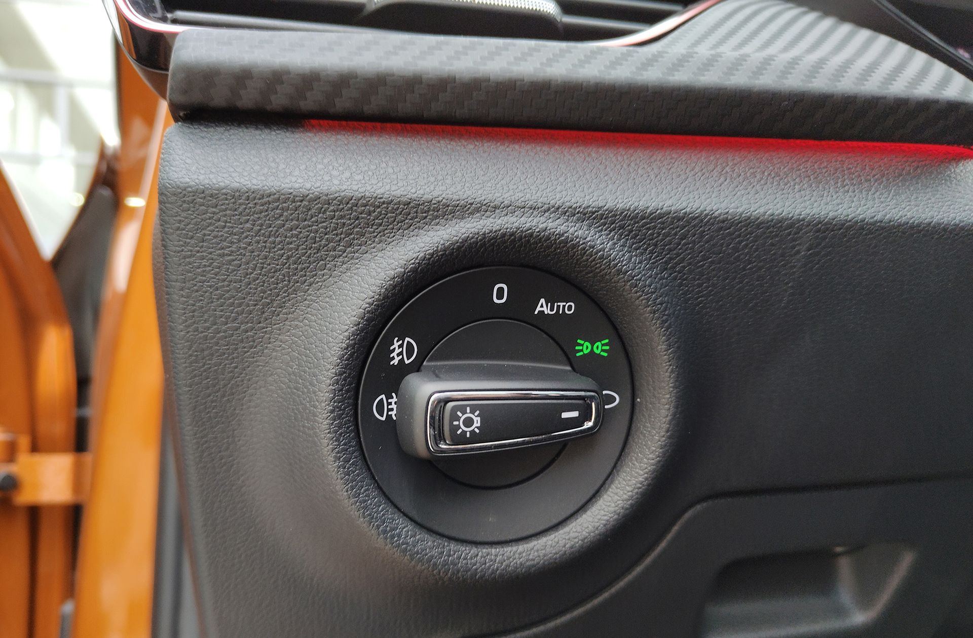 Škoda Kamiq 1.5 TSI Montecarlo DSG - foto 26