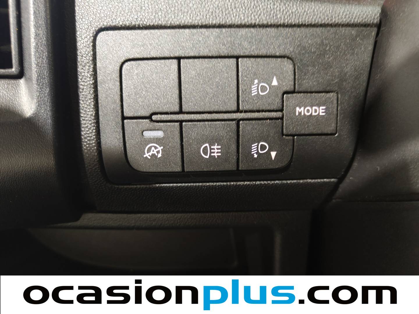 Foto Citroën Jumper Citroen Jumper Furgon BlueHDi 140 35 L3H3 (140 CV)