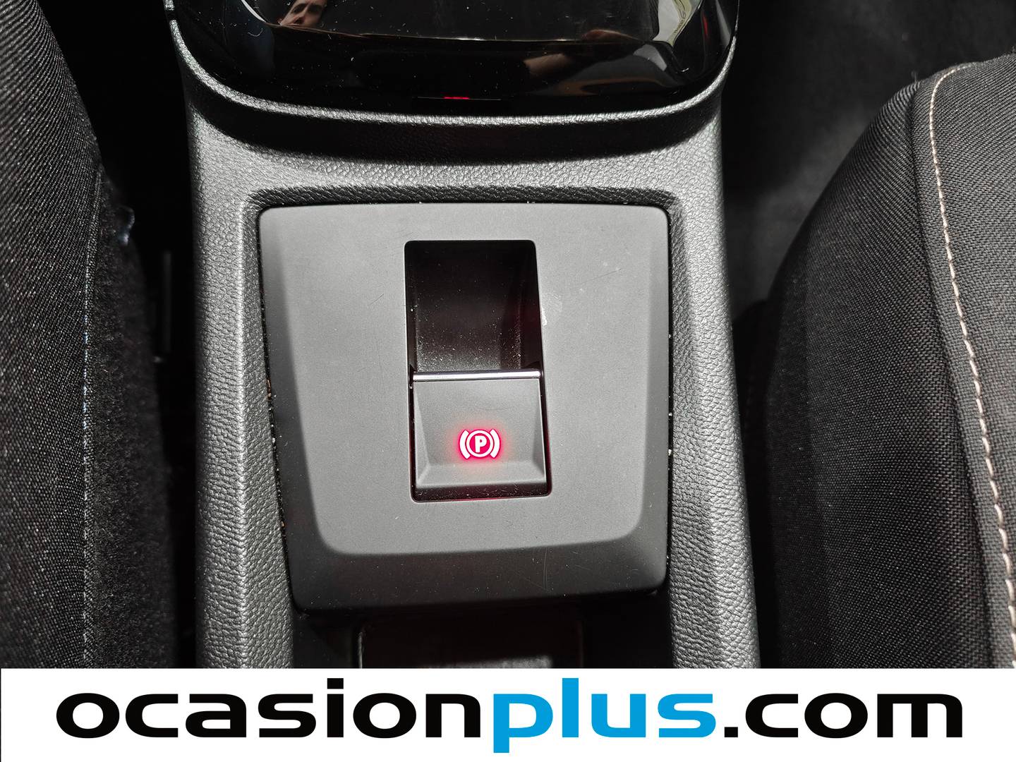 Acabados Citroën C3 Aircross Citroën C3 Aircross Hybrid 136 Plus e-DCS6 (136 CV)