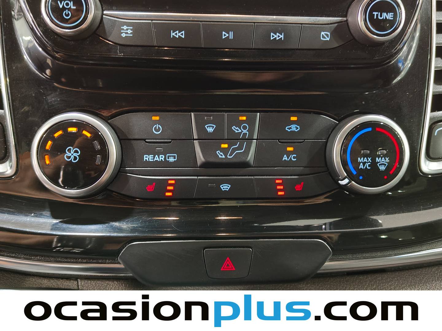 Accesorios del Ford Tourneo Custom Ford Tourneo Custom 2.0 Ecoblue Hybrid L2 Titanium (185 CV) 8 Plazas