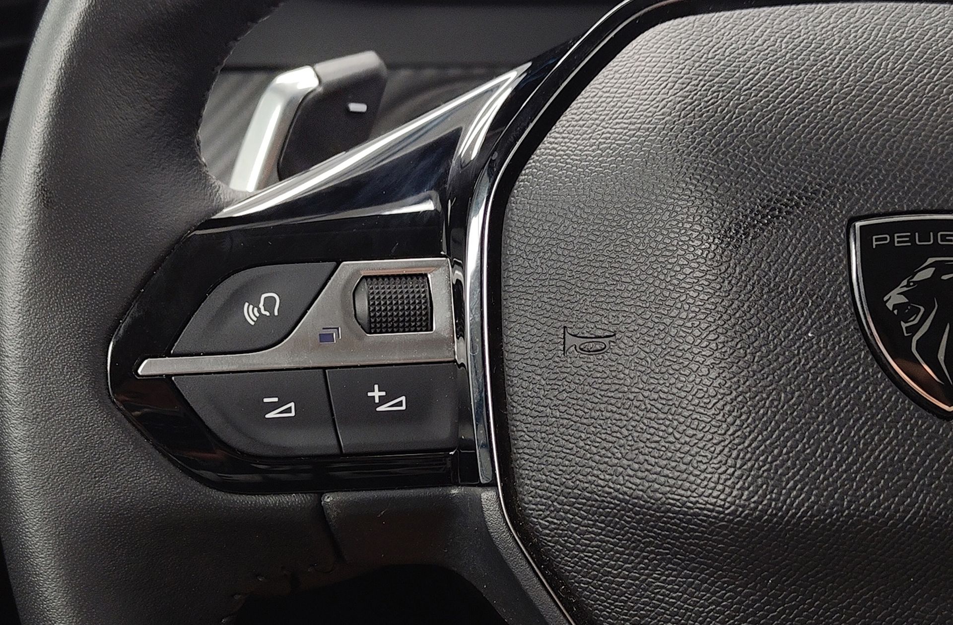Peugeot 208 Style Hybrid 110 eDCS6 - foto 28