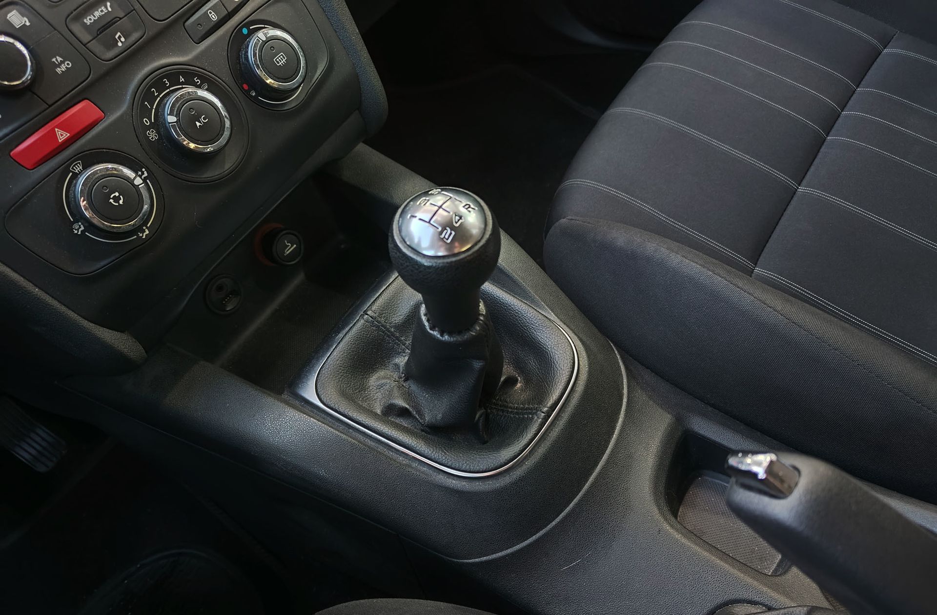 Citroën C4 PureTech 110 Live Edition - foto 5