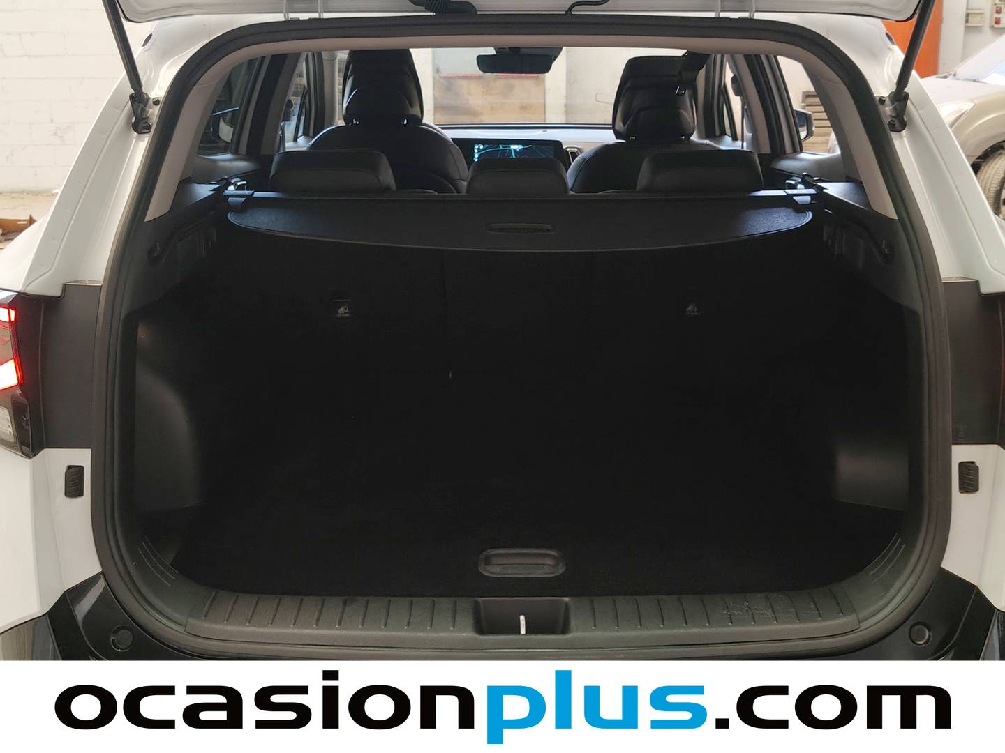 Fotos maletero KIA Sportage KIA Sportage 1.6 T-GDi MHEV Tech 4x2 (150 CV)