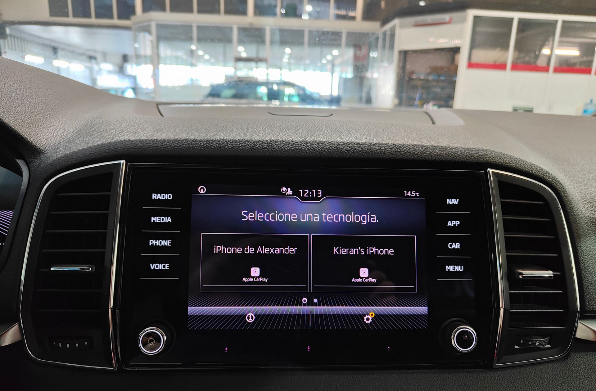 Škoda Karoq 2.0 TDI Selection - foto 8