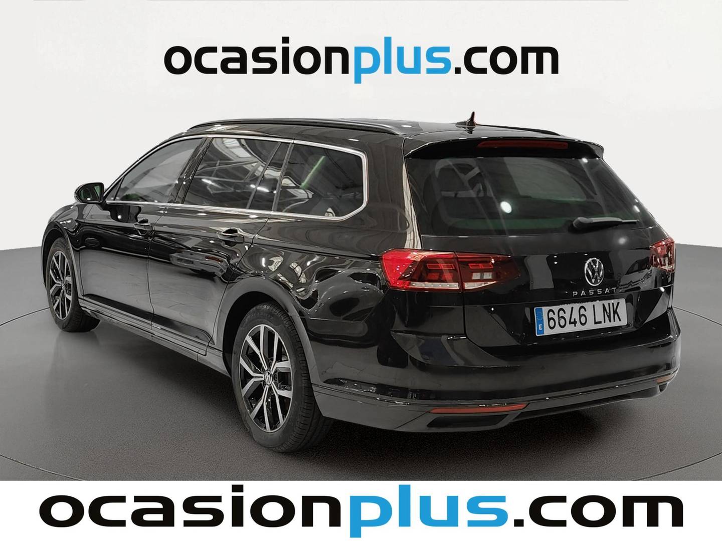 Foto trasera Volkswagen Passat Volkswagen Passat Variant Executive 1.5 TSI (150 CV) DSG izquierda