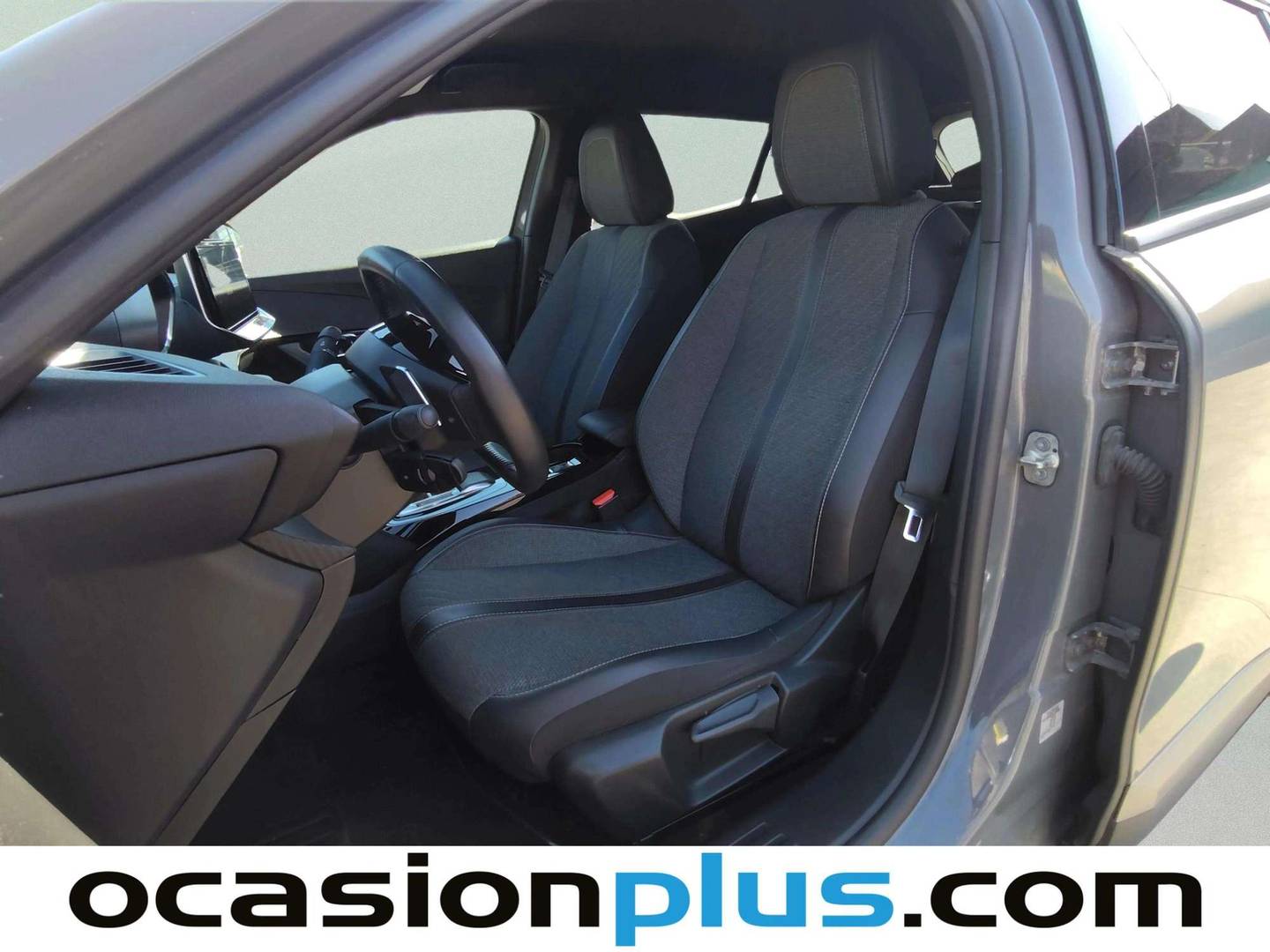 Foto asientos traseros Peugeot 2008 Peugeot 2008 PureTech 130 S&S Allure EAT8 (130 CV)