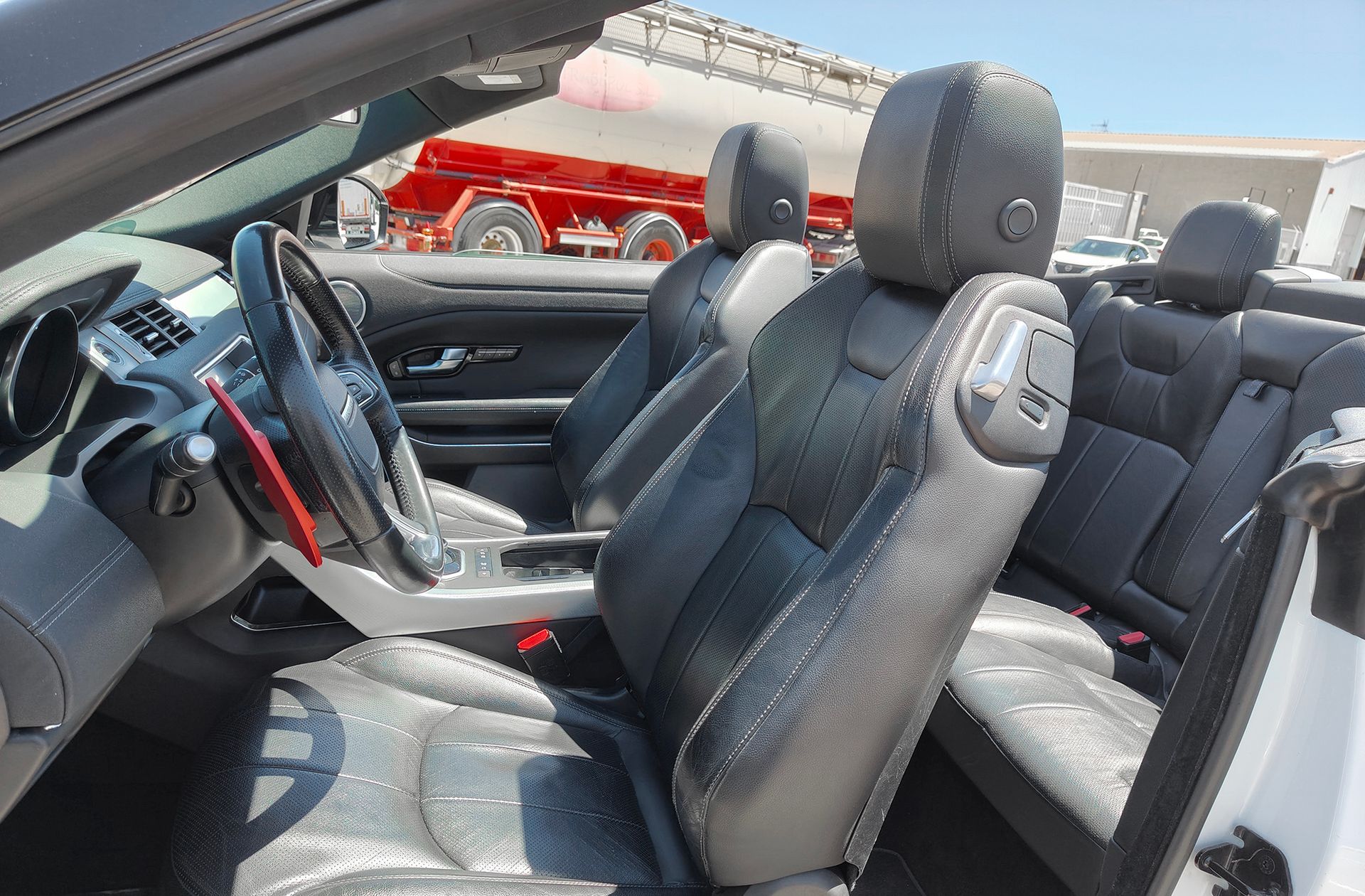 Land Rover Range Rover Evoque 2.0L TD4 Convertible SE Dynamic 4x4 - foto 12