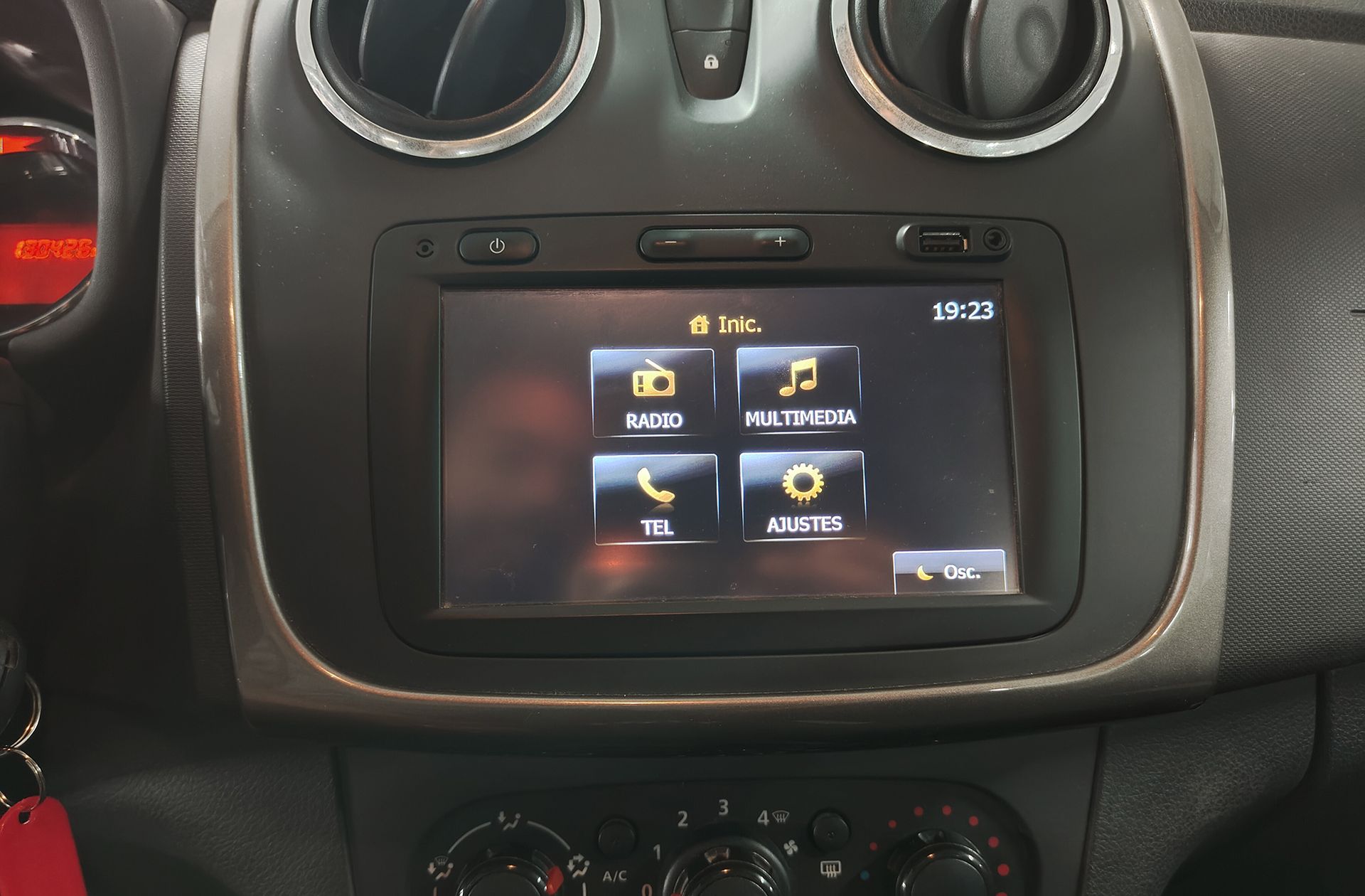 Dacia Sandero Stepway TCe - foto 24