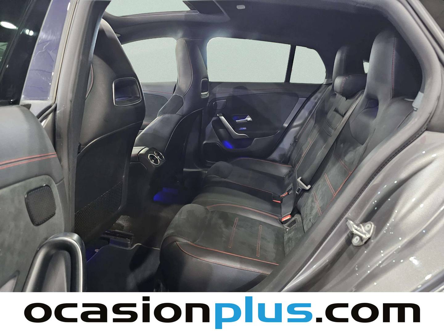 Foto asientos traseros Mercedes CLA Mercedes CLA Shooting Brake 200  (163 CV) PACK AMG