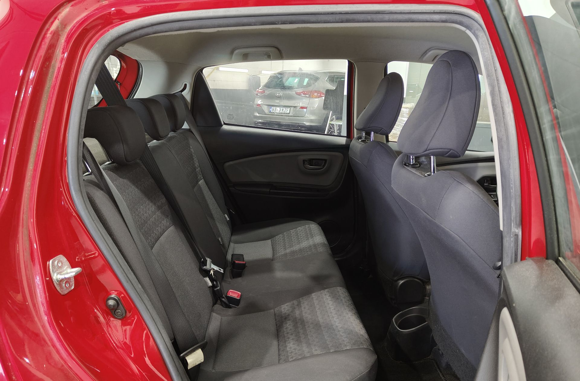 Toyota Yaris 100 Active - foto 14