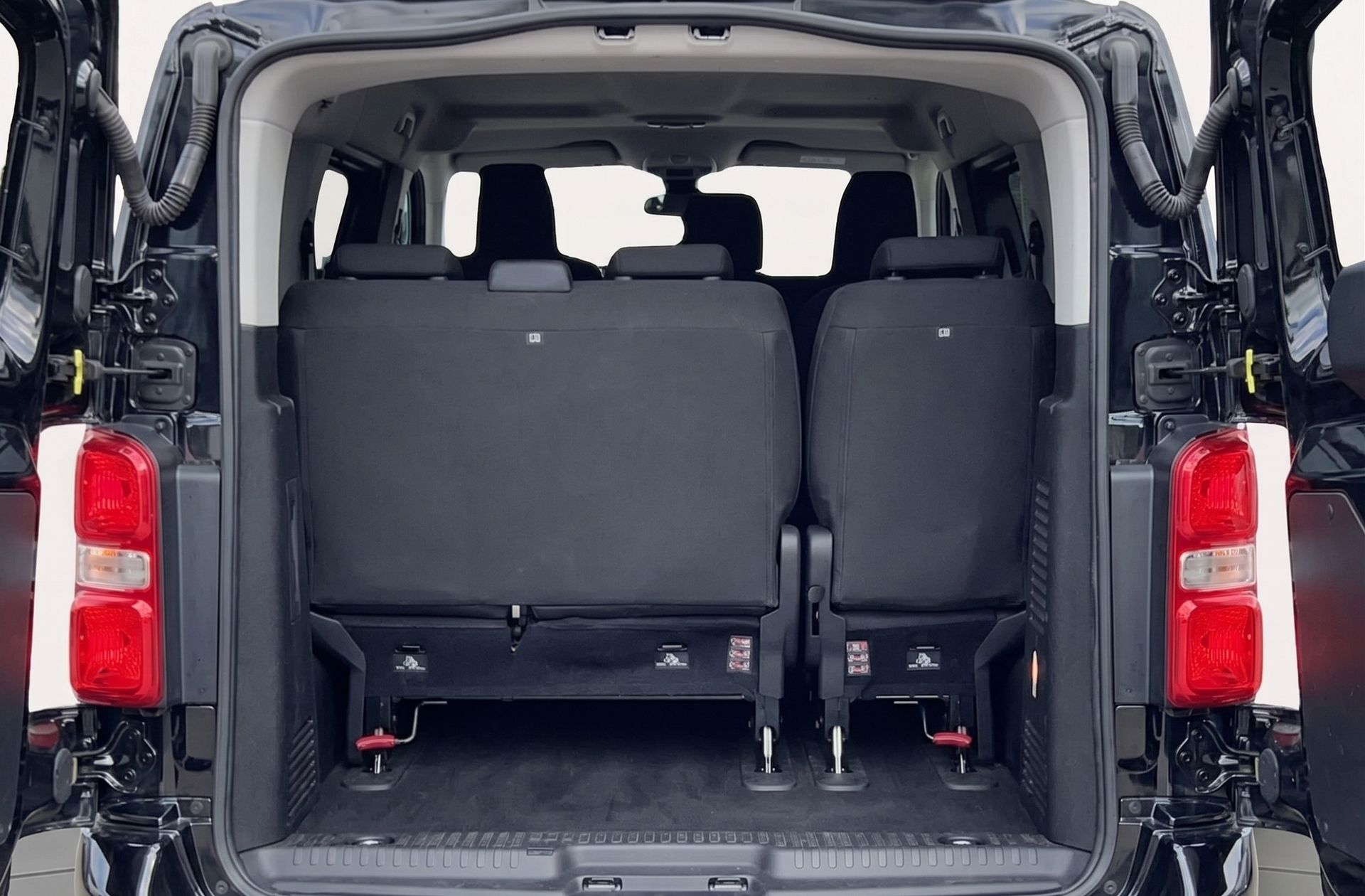 Toyota Proace Verso 2.0D VX Shuttle 9 plazas - foto 16