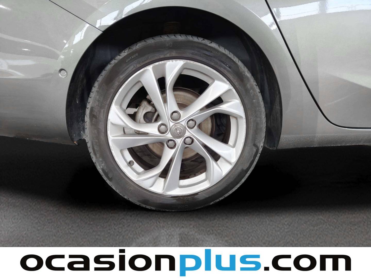 Accesorios del Opel Astra Opel Astra 1.4T SHT S/S Business Elegance CVT (145 CV)