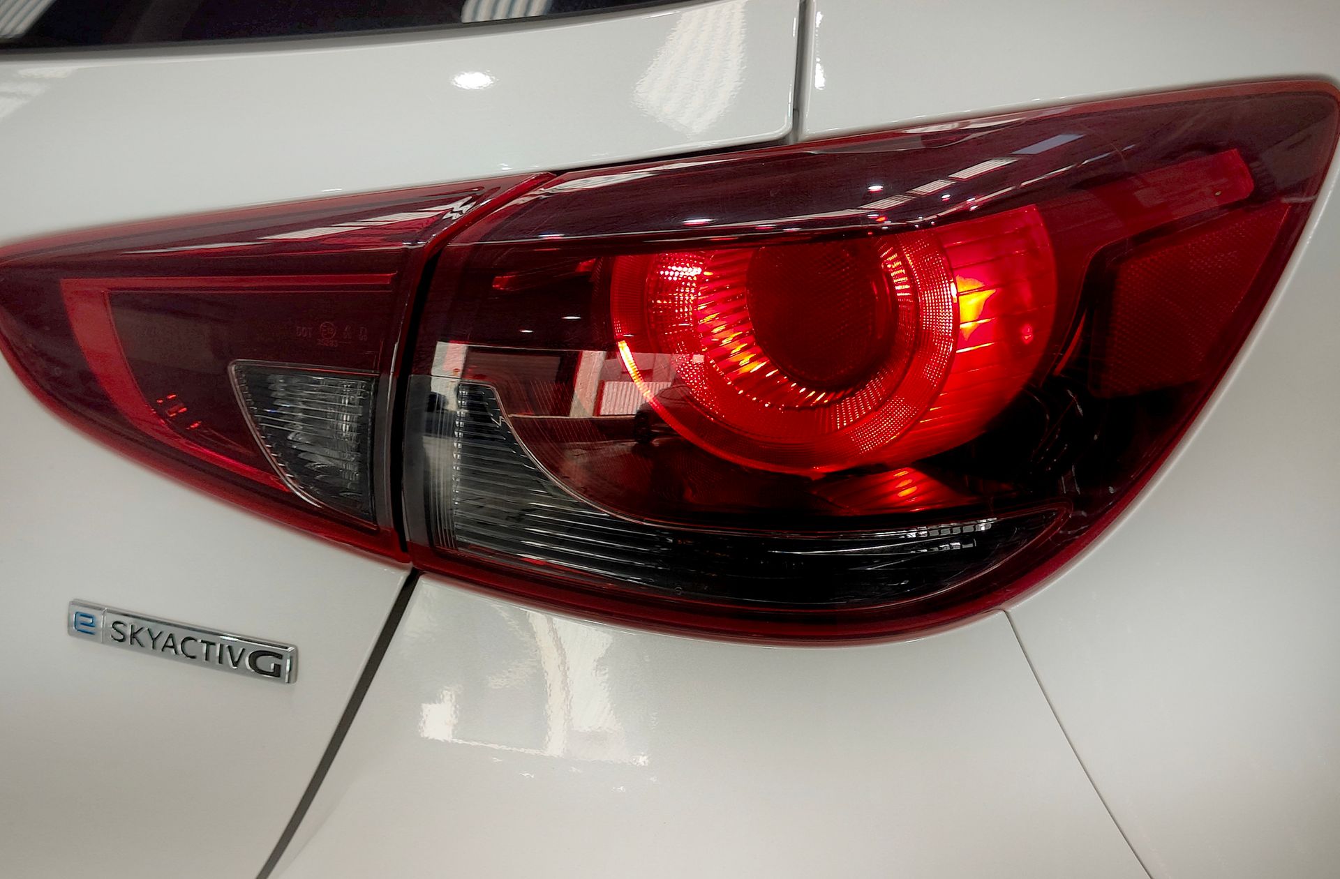 Mazda Mazda2 1.5 G e-Skyactiv Homura Aka - foto 17