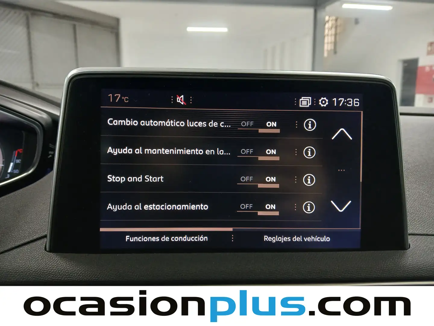 Foto Peugeot 3008 Peugeot 3008 PureTech 130 S&S GT Line EAT8 (130 CV)