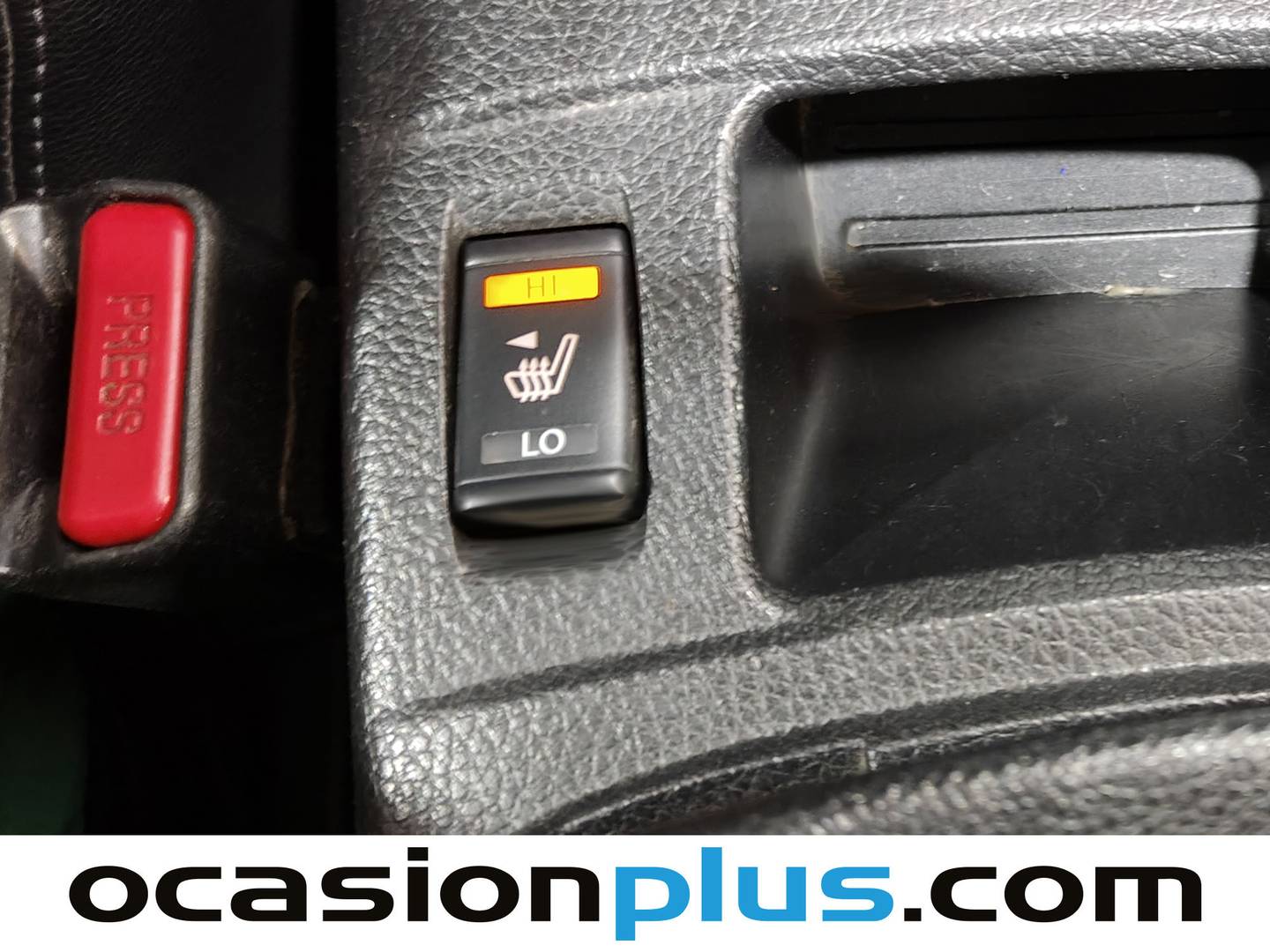 Equipamiento del Nissan QASHQAI Nissan Qashqai dCi 130 Tekna 4x2 XTronic (130 CV)