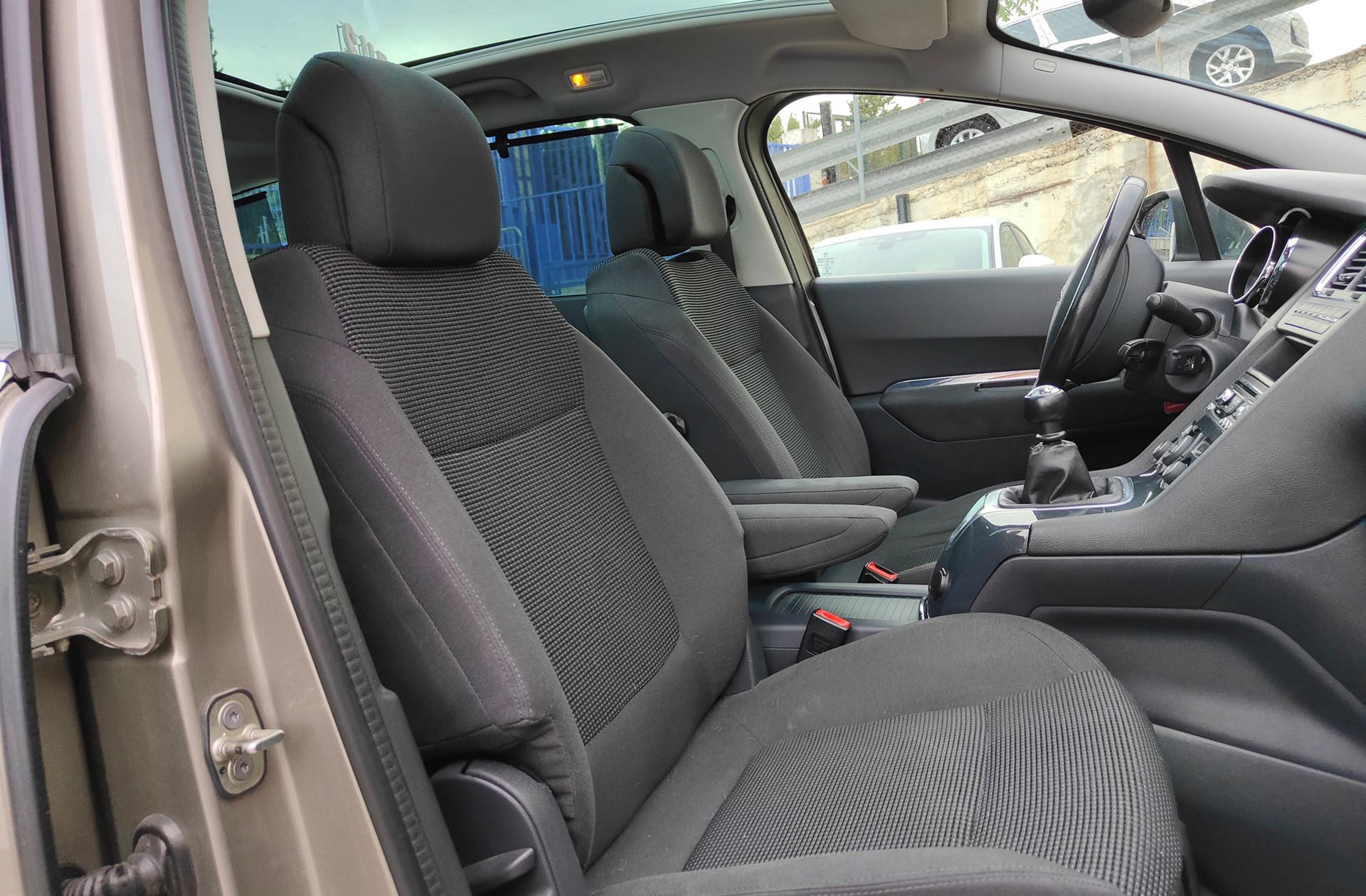Peugeot 5008 Allure 1.2 PureTech 7 plazas - foto 18