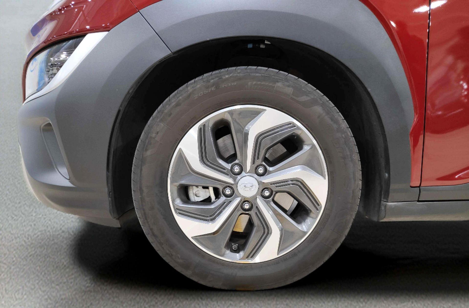 Hyundai Kona 1.6 GDI HEV Maxx DCT - foto 32