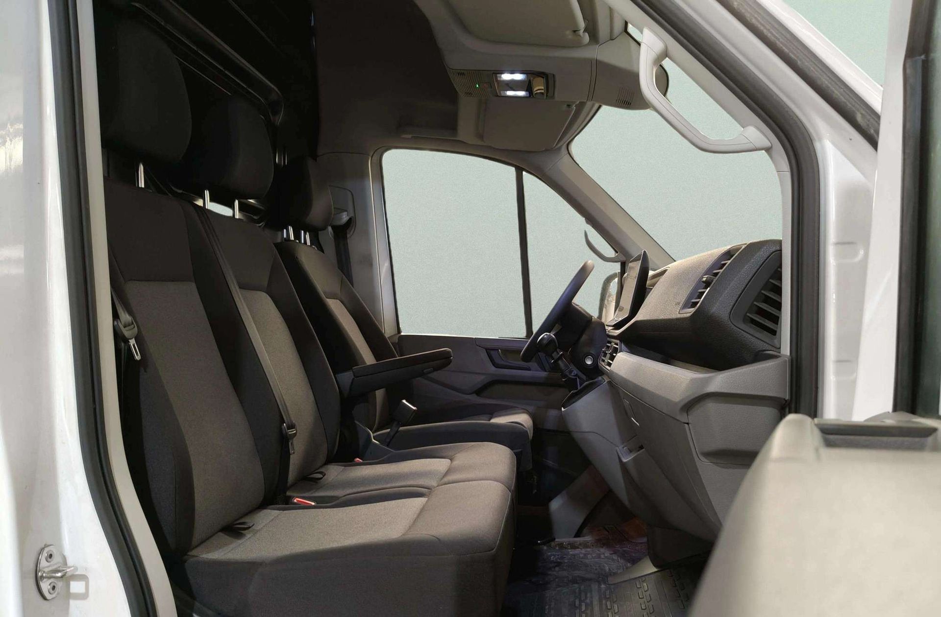 Volkswagen Crafter 35 Furgón Batalla Media L3H2 2.0 TDI - foto 16