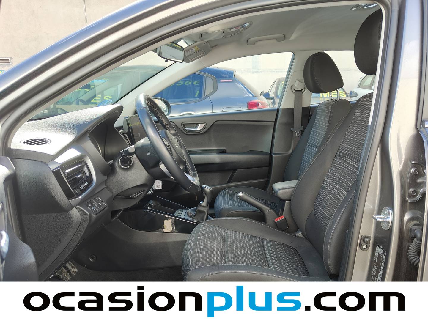 Foto asientos delanteros KIA Stonic KIA Stonic 1.0 T-GDi MHEV Drive (100 CV)