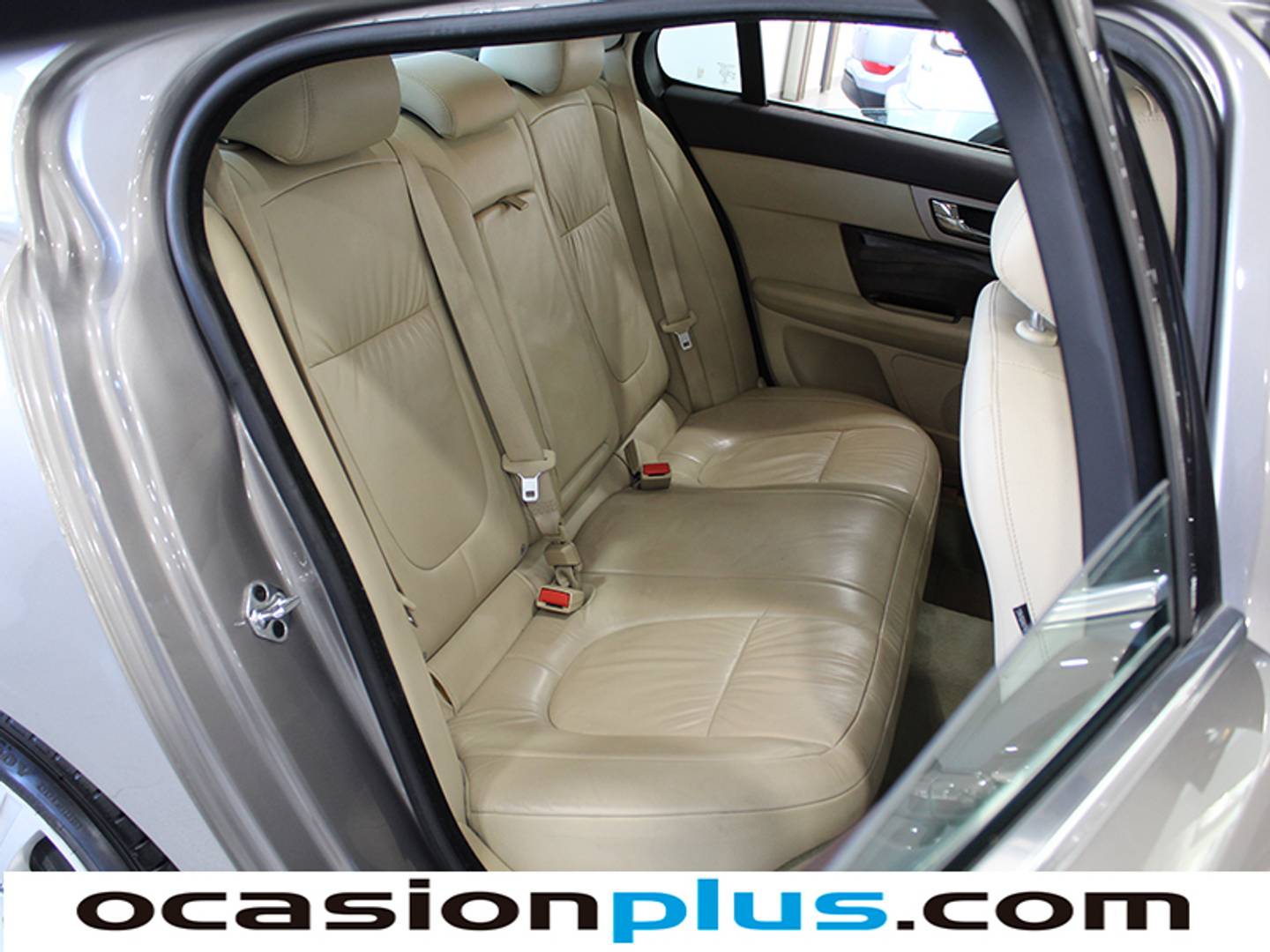 Foto Jaguar XF Jaguar XF 3.0 V6 Luxury (240 CV)