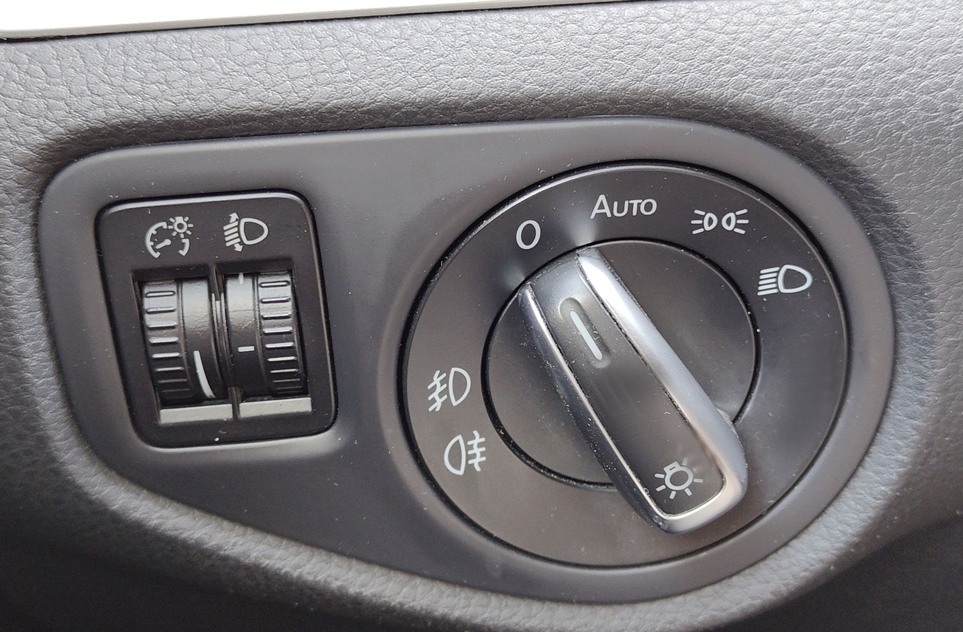Volkswagen Sharan Advance 2.0 TDI DSG 7 plazas - foto 28