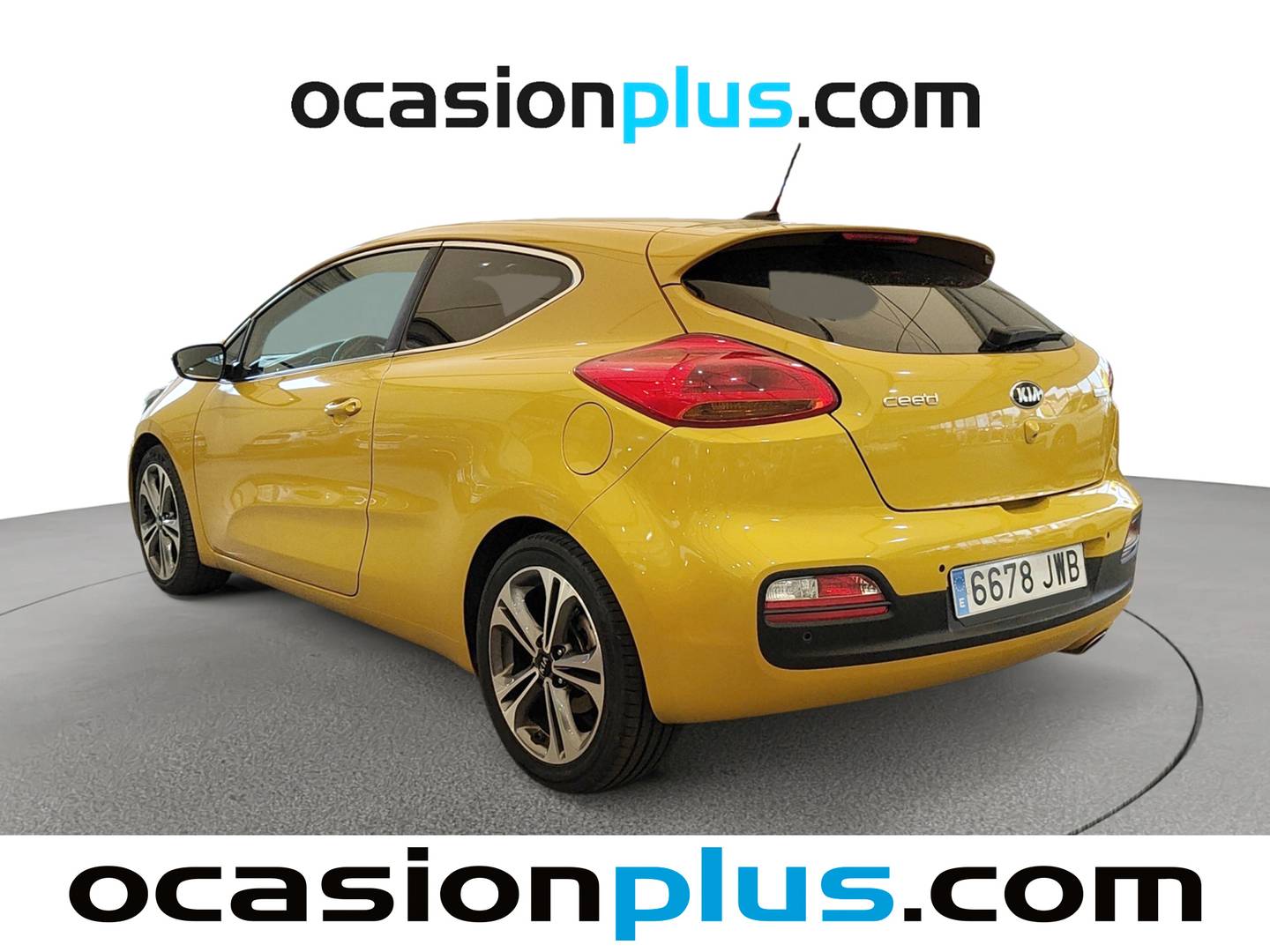 Foto trasera KIA ProCeed Kia ProCeed 1.6 CRDi VGT Eco-Dynamics x-Tech16 (136 CV) izquierda