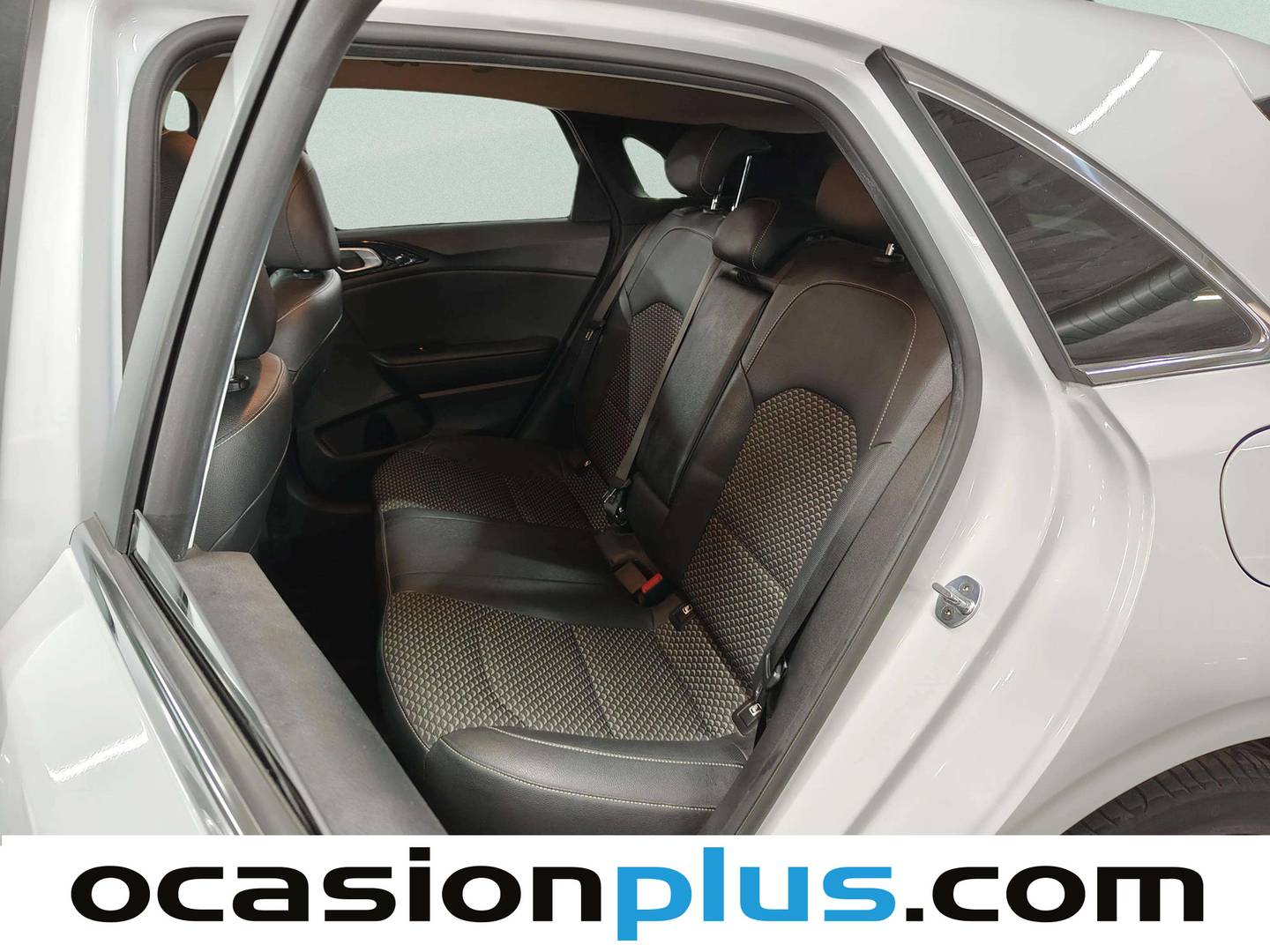 Foto asientos traseros KIA Ceed KIA Ceed 1.5 MHEV Tech DCT (160 CV)