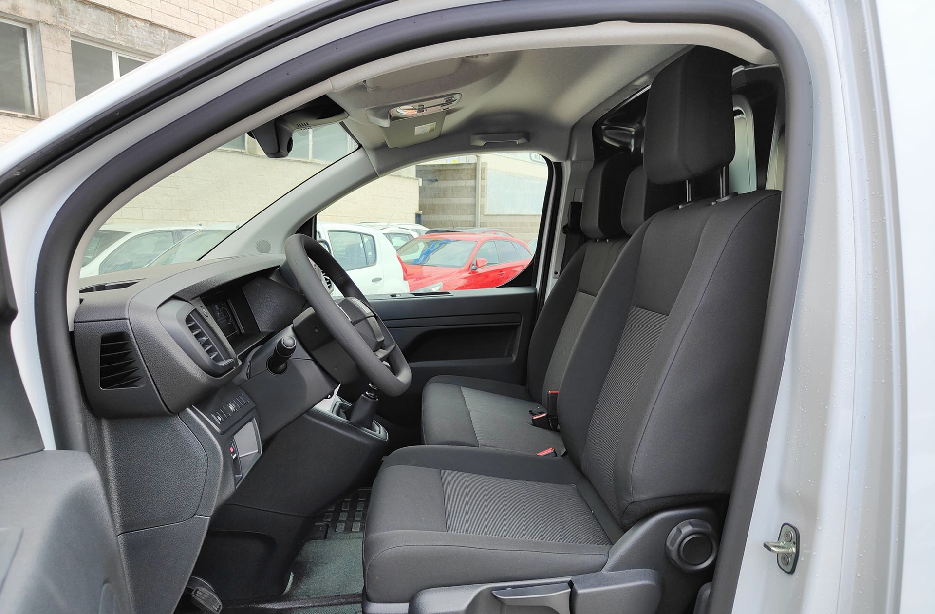 Fiat Scudo Furgón M 1.5 Diésel - foto 7
