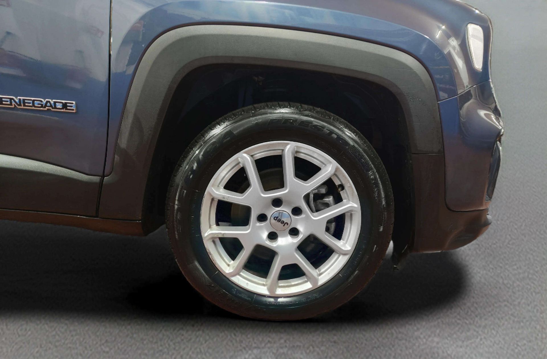 Jeep Renegade eHybrid 1.5 Limited ATX - foto 31