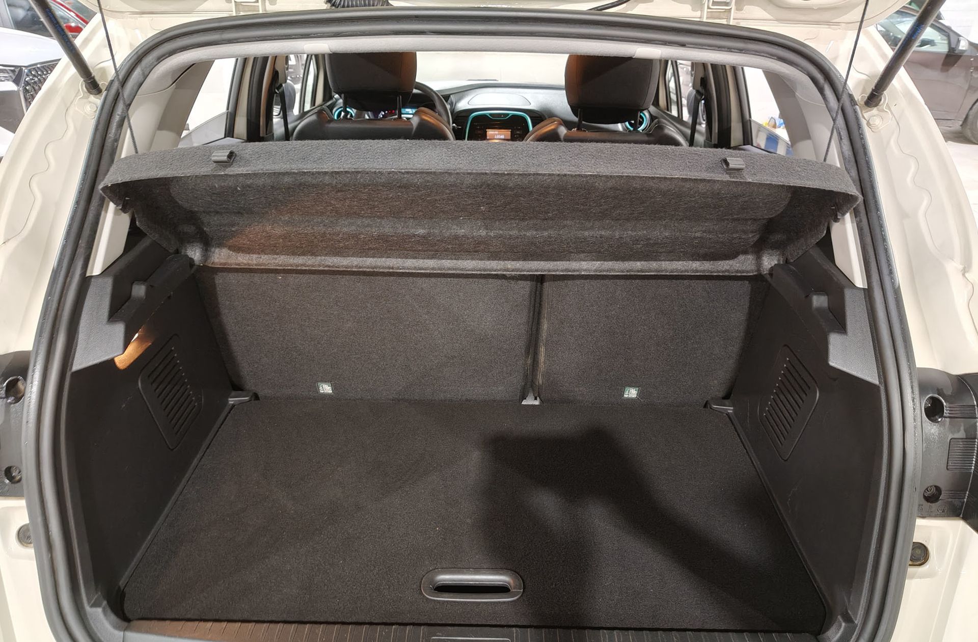 Renault Captur Life Energy TCe - foto 12