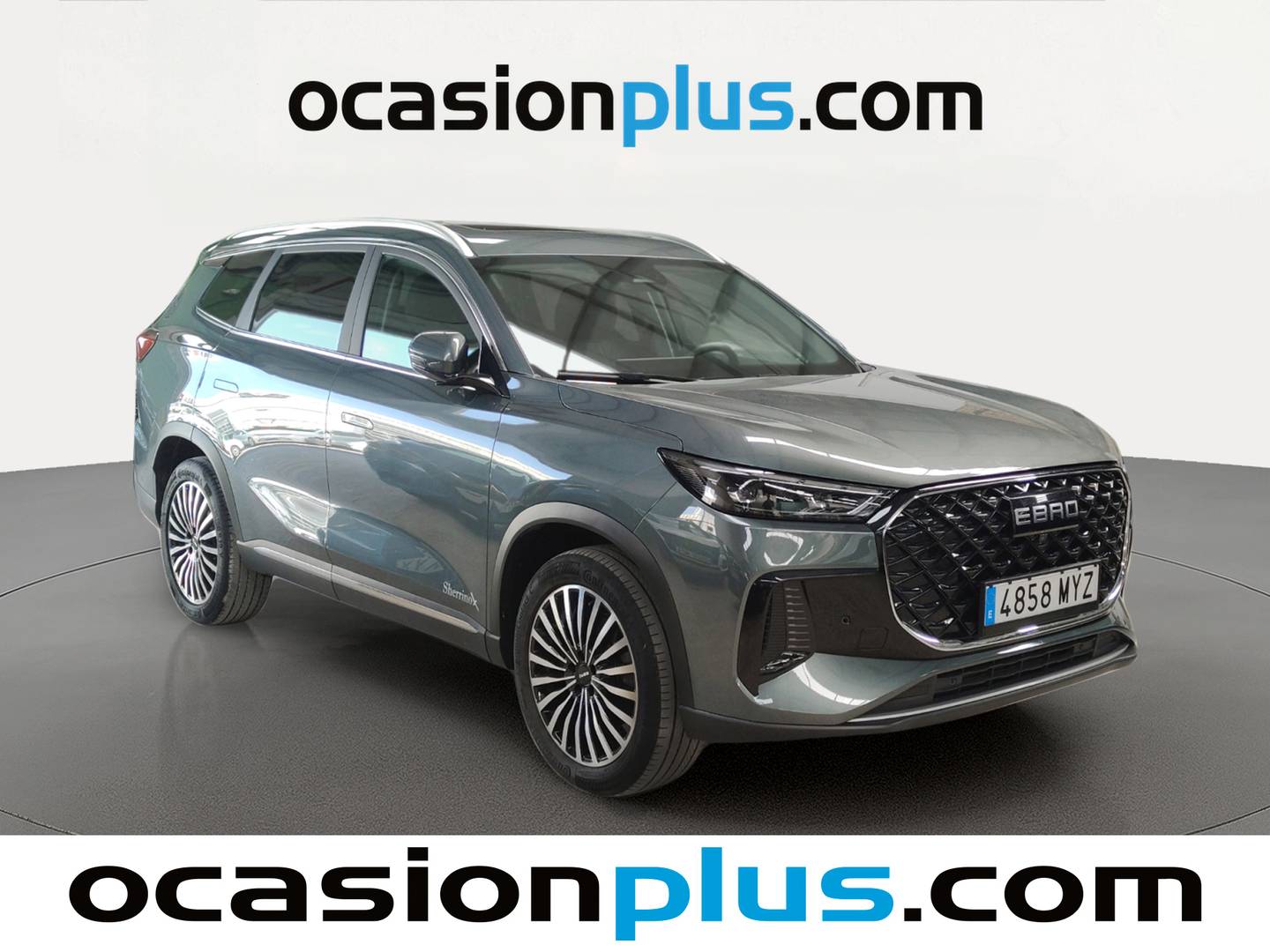 Foto delantera EBRO S800 Ebro S800 1.6 TGDI Luxury DCT (147 CV) 7 Plazas derecha