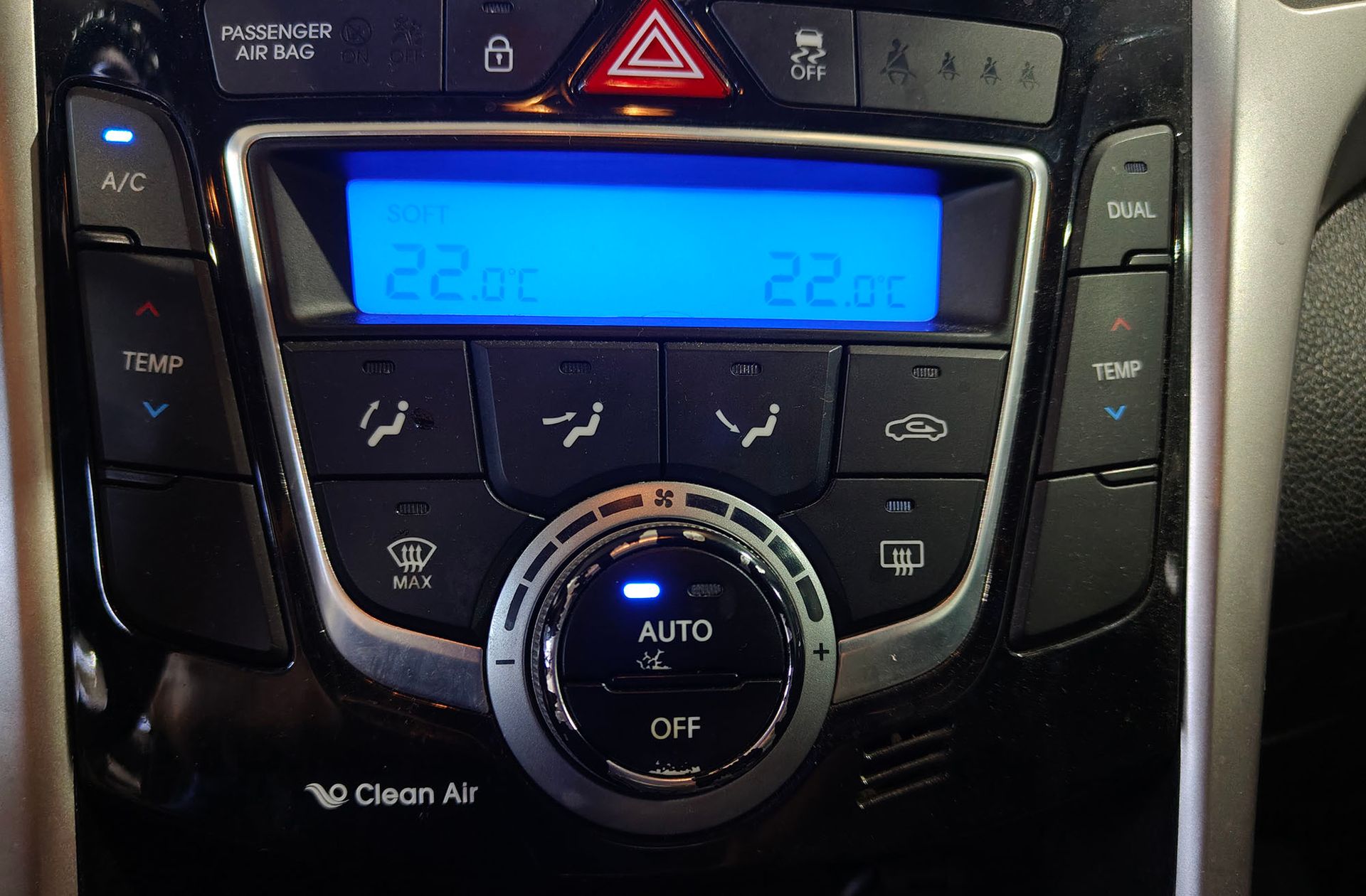 Hyundai i30 1.6 CRDi Tecno S - foto 27