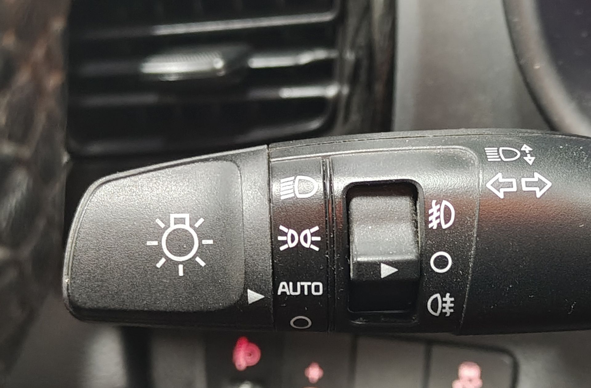 Kia Stonic 1.6 CRDi VGT Drive - foto 22