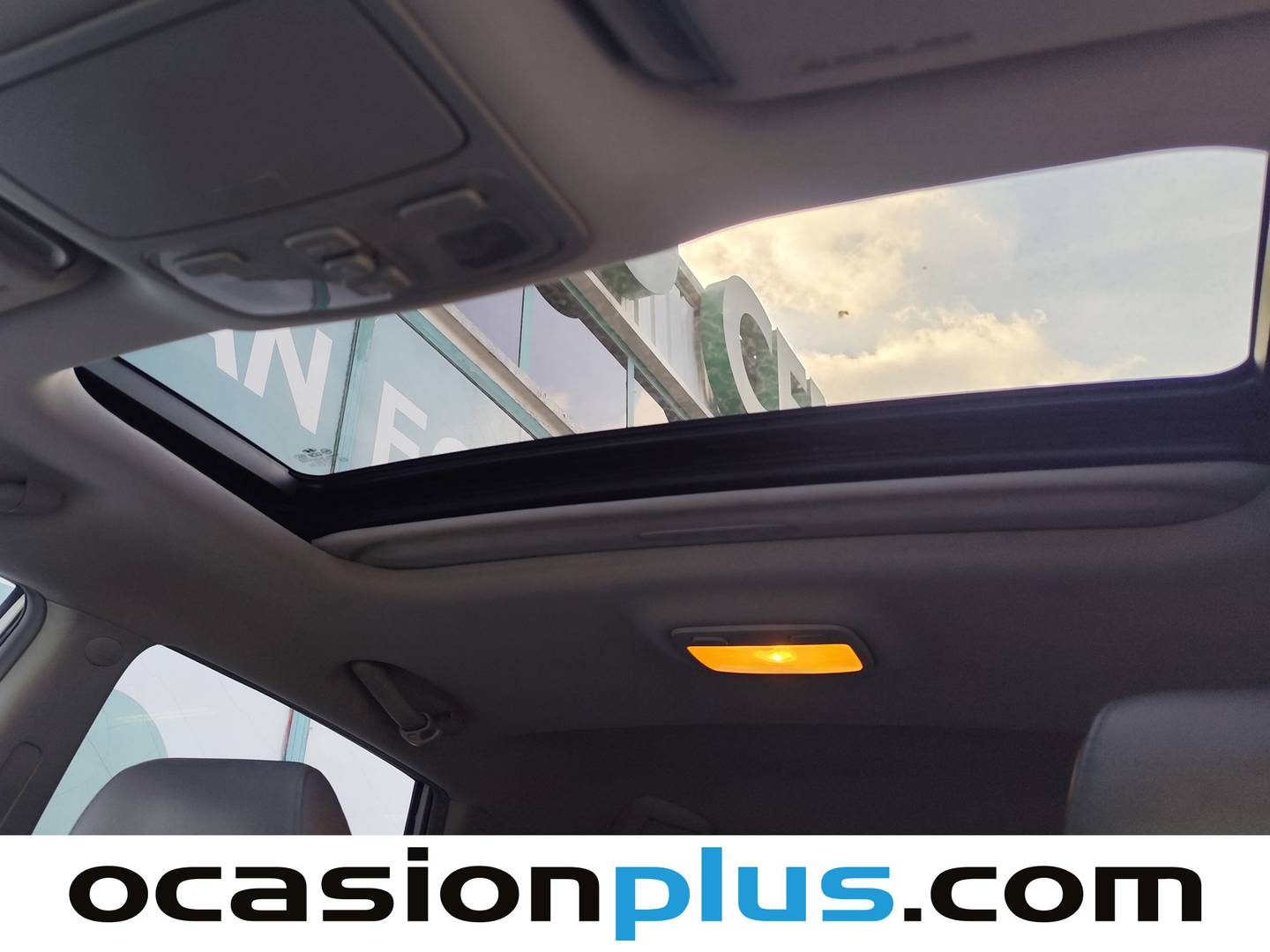 Extras y acabados del Hyundai Tucson Hyundai Tucson 2.0 CRDI Style 4WD (112 CV)