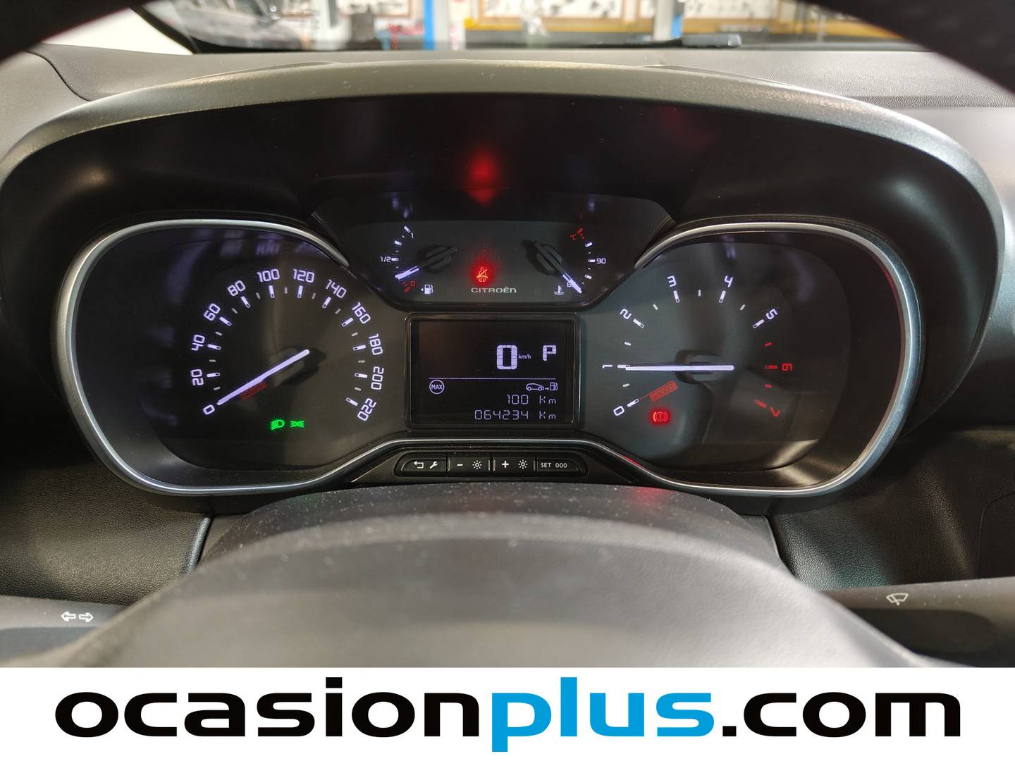 Foto Citroën C3 Aircross Citroen C3 Aircross PureTech 130 Shine Pack EAT6 (131 CV)