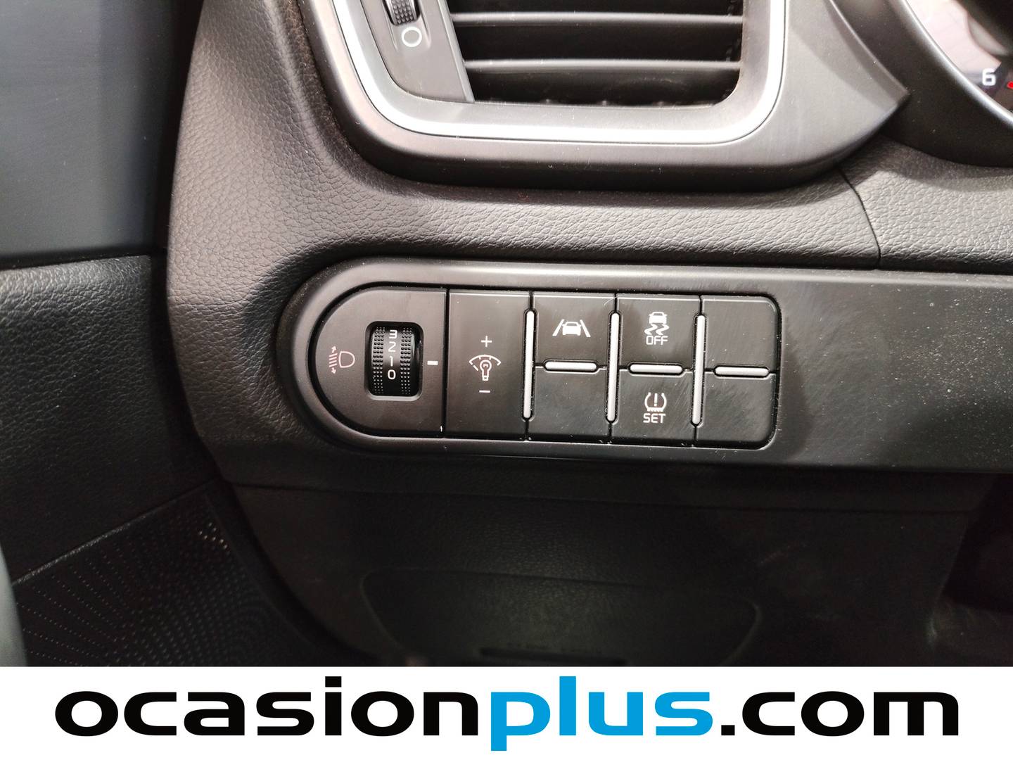 Extras del KIA Ceed KIA Ceed 1.6 MHEV iMT Drive (136 CV)