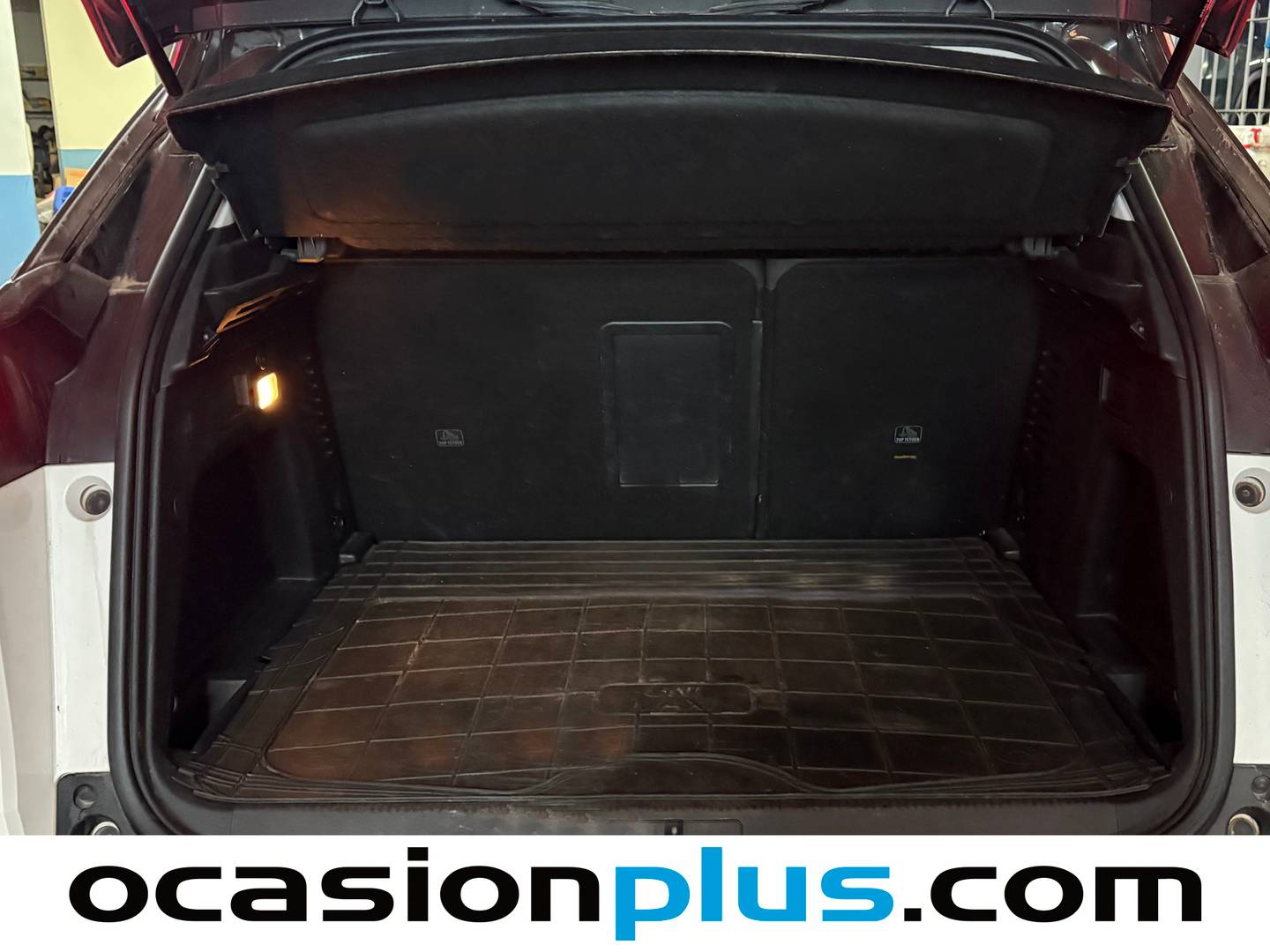 Foto Peugeot 3008 Peugeot 3008 THP 165 Allure EAT6 (165 CV)