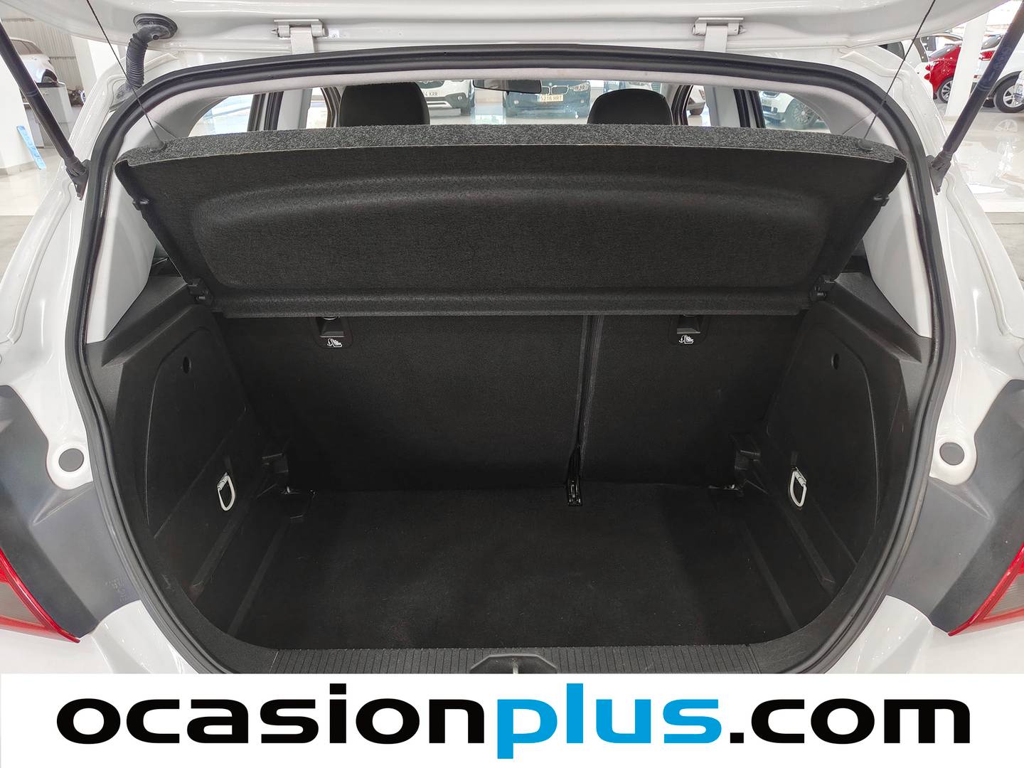 Fotos maletero Opel Corsa Opel Corsa 1.4 Selective (90 CV)