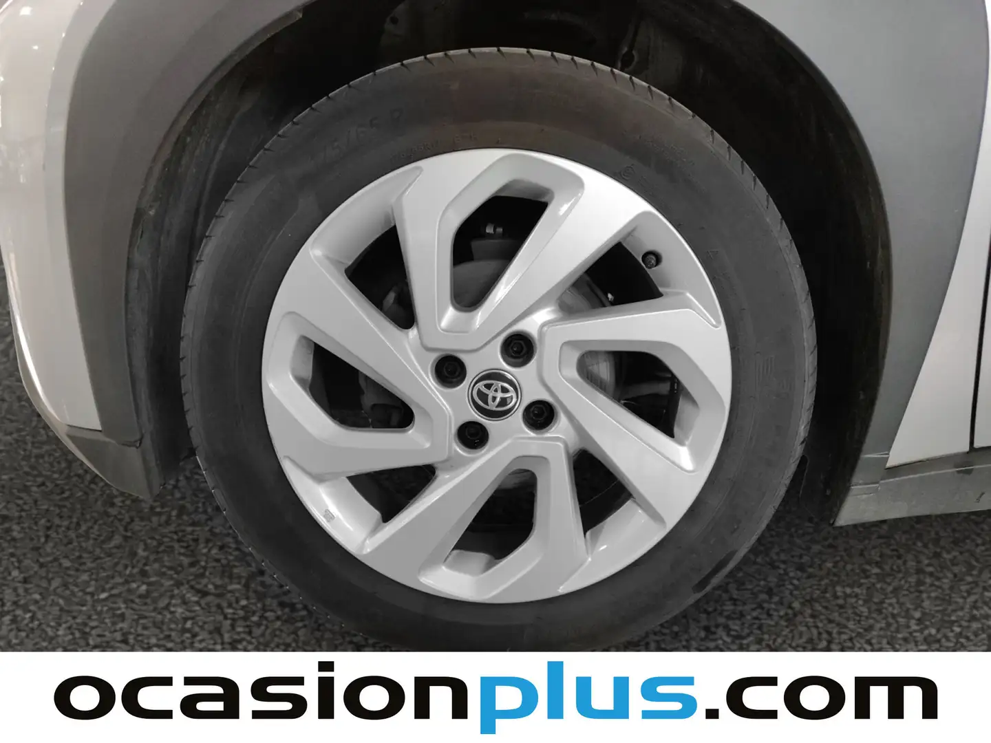 Foto Toyota Aygo X Cross Toyota Aygo X Cross 1.0 VVT-I Play (72 CV)