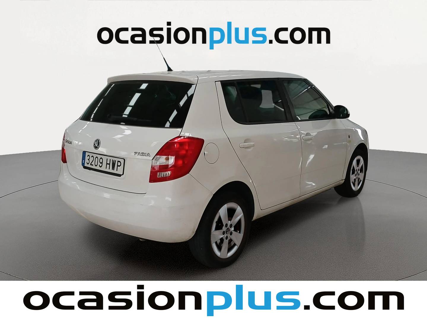 Foto trasera Skoda Fabia Skoda Fabia 1.6 TDI Fresh (75 CV) derecha