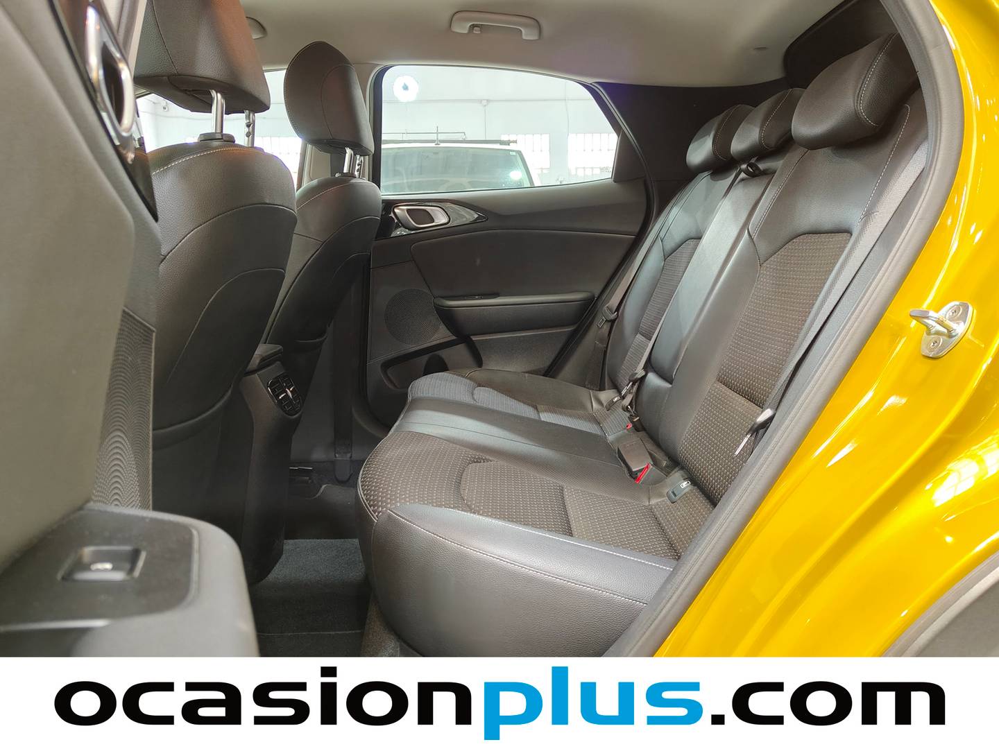 Foto asientos traseros KIA XCeed KIA XCeed 1.6 MHEV iMT Tech (136 CV)