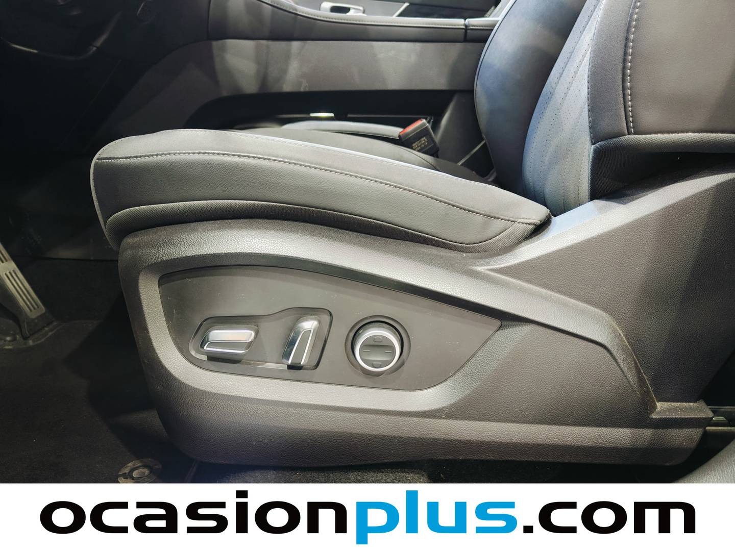 Equipamiento del EBRO S800 EBRO S800 1.6 TGDI Luxury DCT (147 CV) 7 PLAZAS