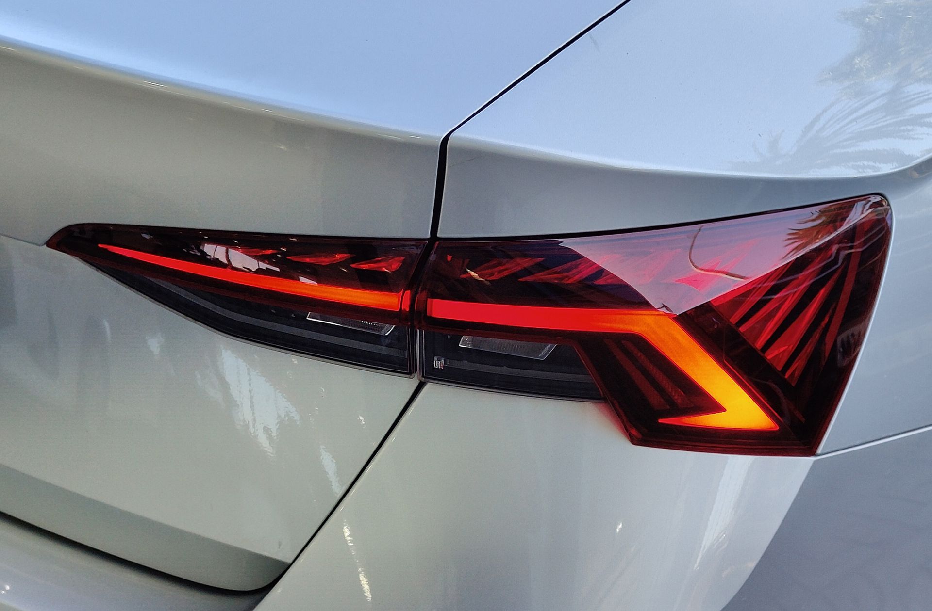 Škoda Octavia 2.0 TDI Style DSG - foto 17