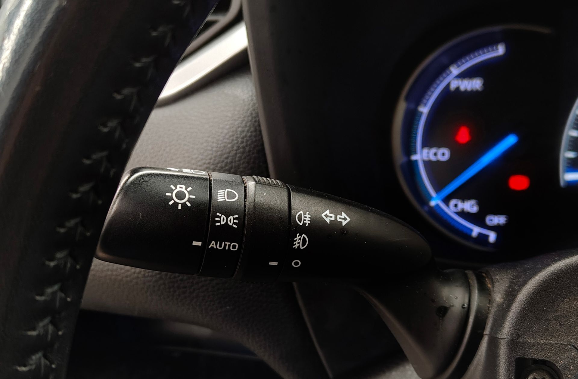 Toyota RAV4 2.5l hybrid Feel! - foto 28